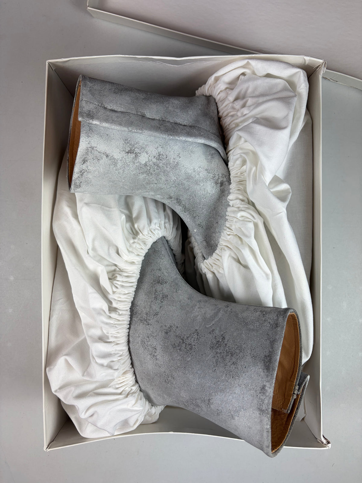 Maison Margiela Tabi Airbag painted leather boots - eu 44 / us 11 / uk 10 - grey - brand new