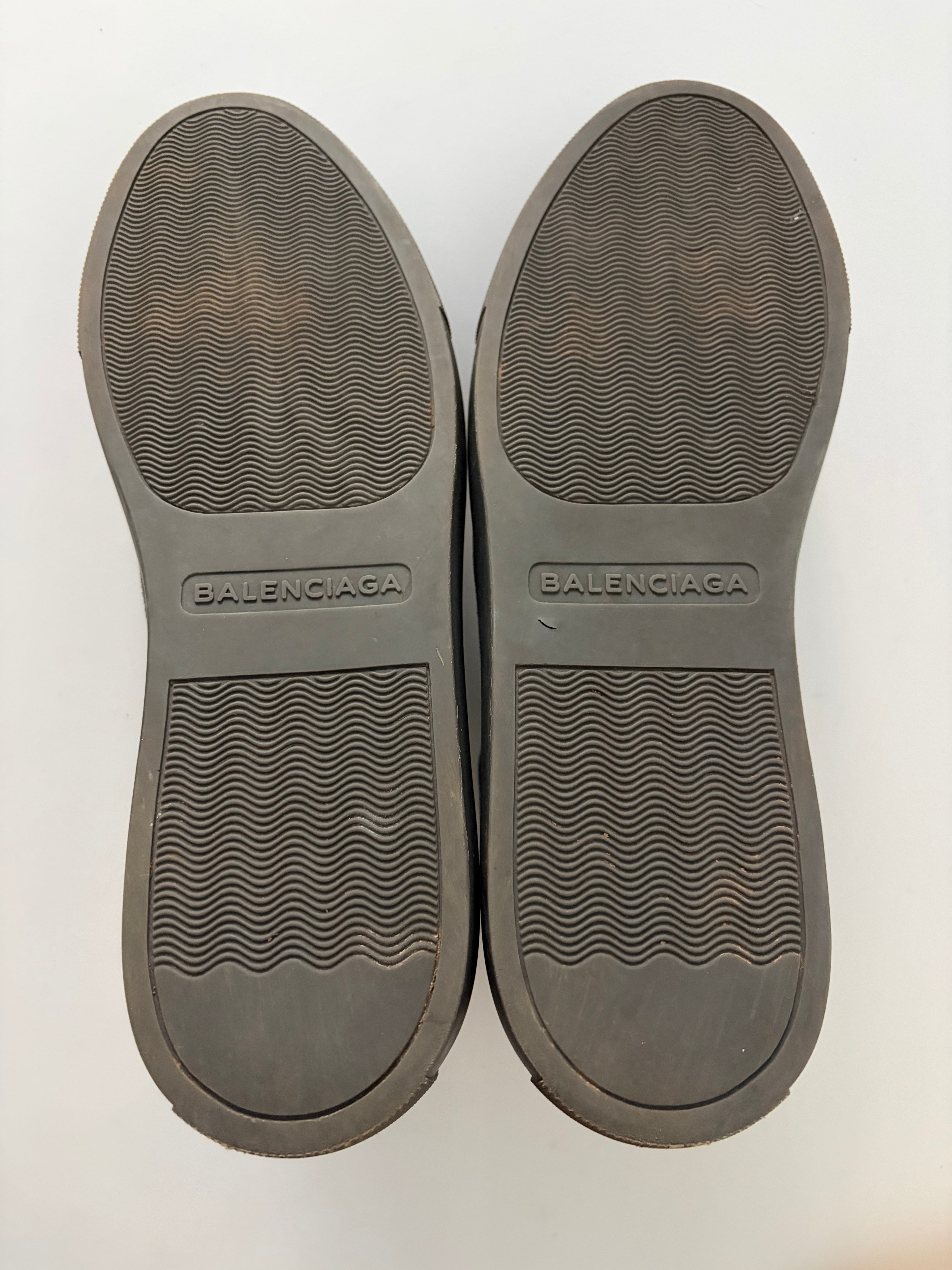 Balenciaga arena suede low tops - eu 42 - grey