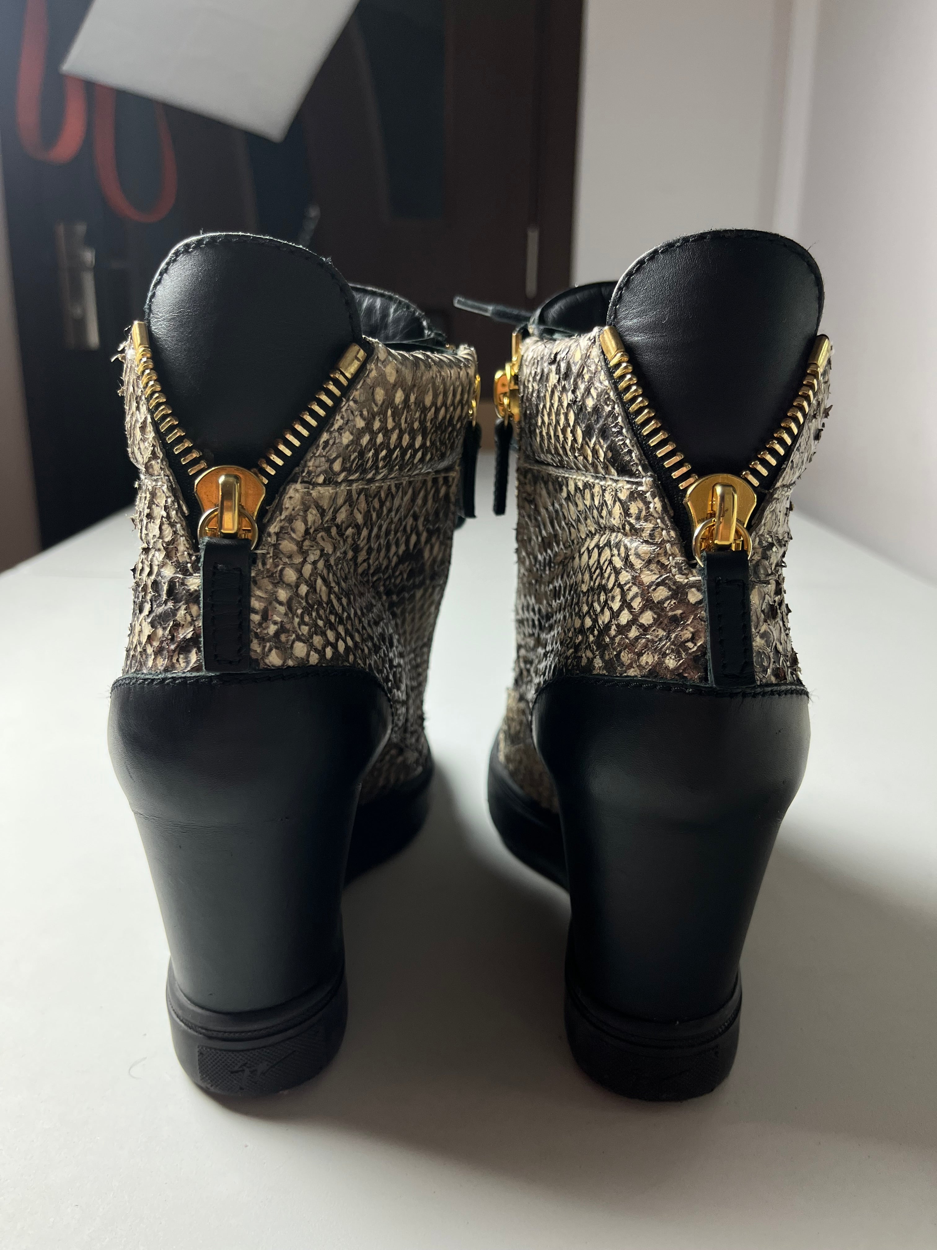 Giuseppe Zanotti Coby python embossed leather wedge sneakers - Eu 38
