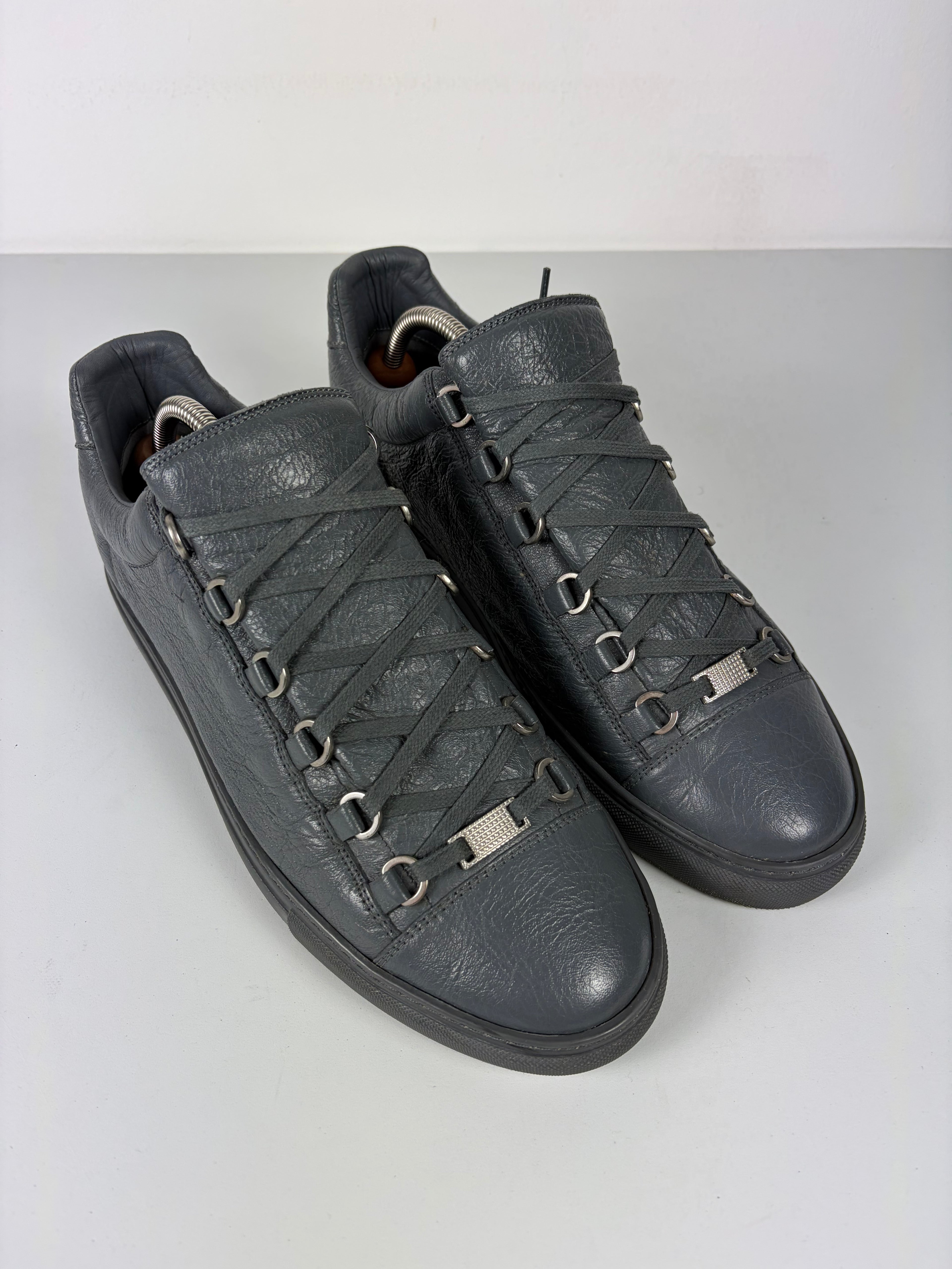 Balenciaga arena low - eu 42 - dark grey