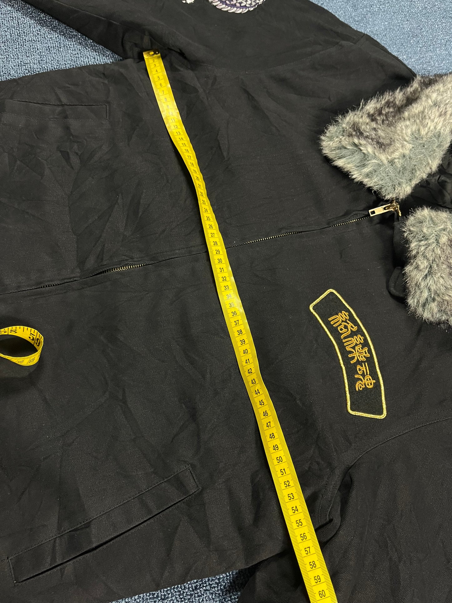 KARAKURI EMBROIDERED BOMBER JACKET (L/XL)