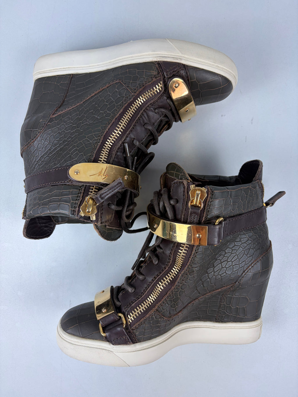 Giuseppe Zanotti dark green croc-embossed leather wedges - eu 37.5 / us 7.5 / uk 4.5