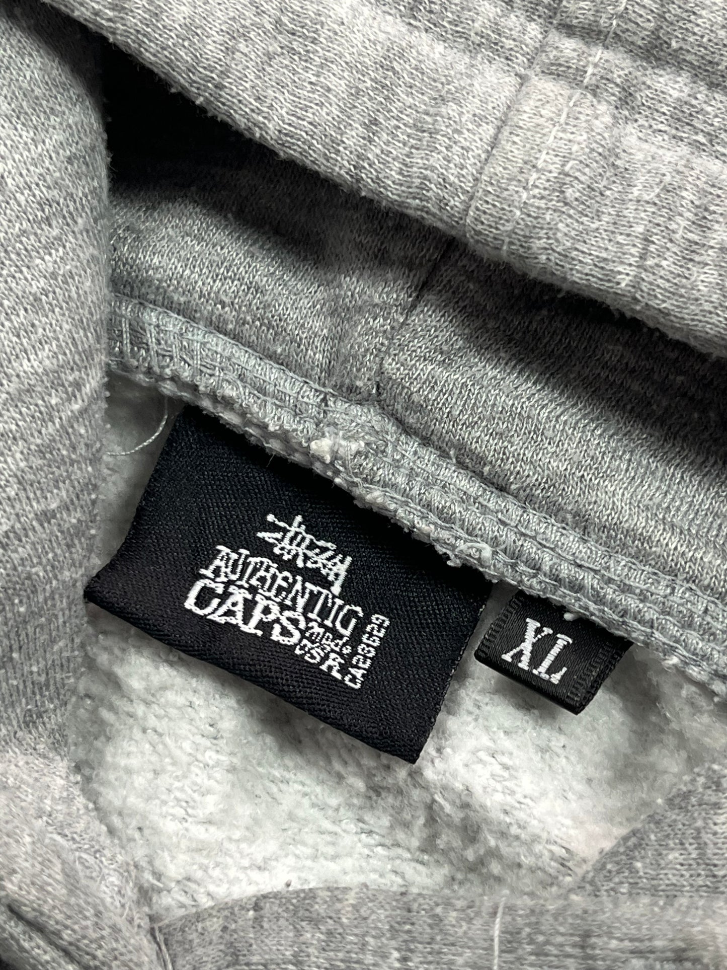 VINTAGE STUSSY HOODIE (XL)