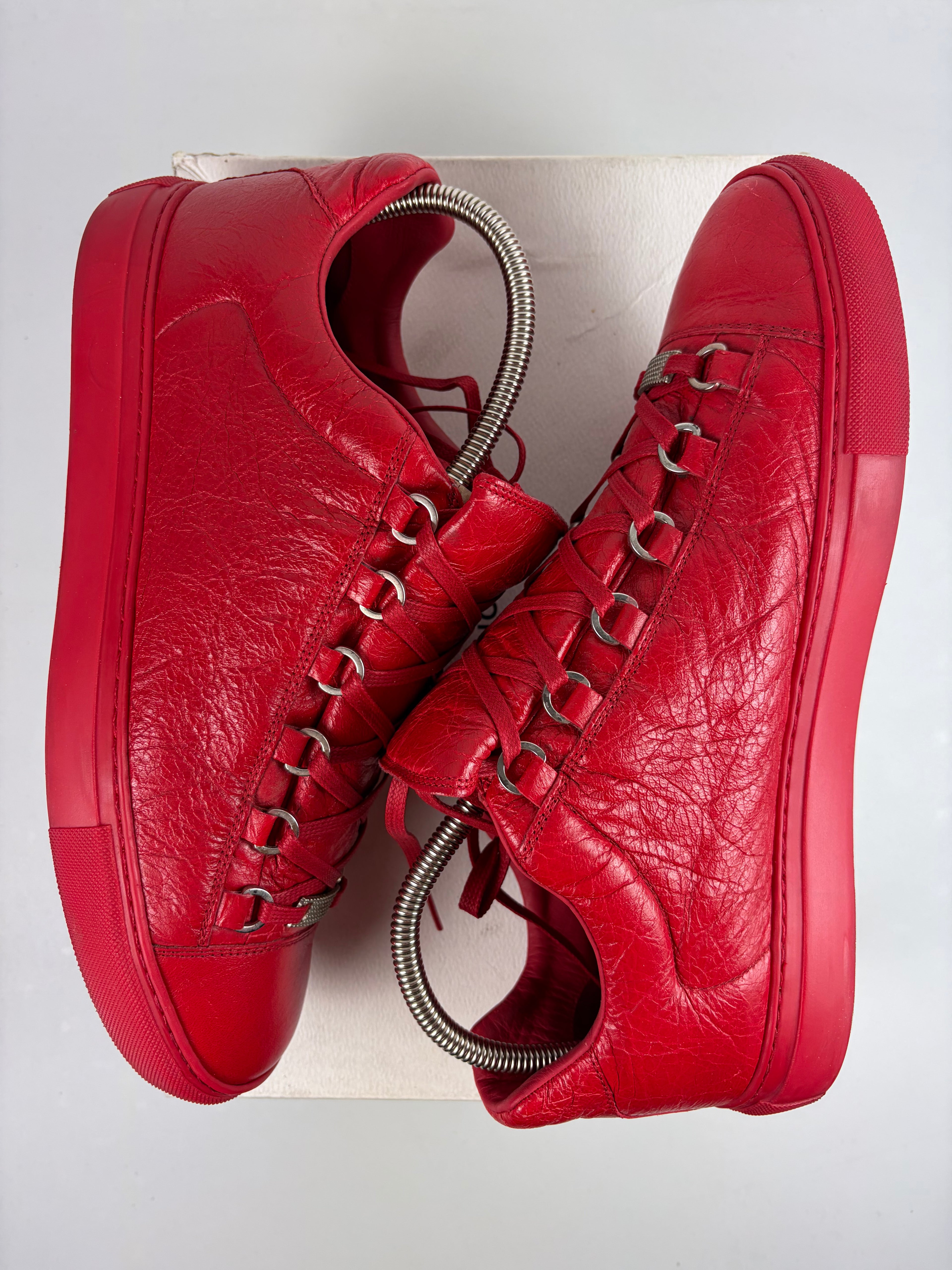 Balenciaga arena low - eu 43 / us 10 - red