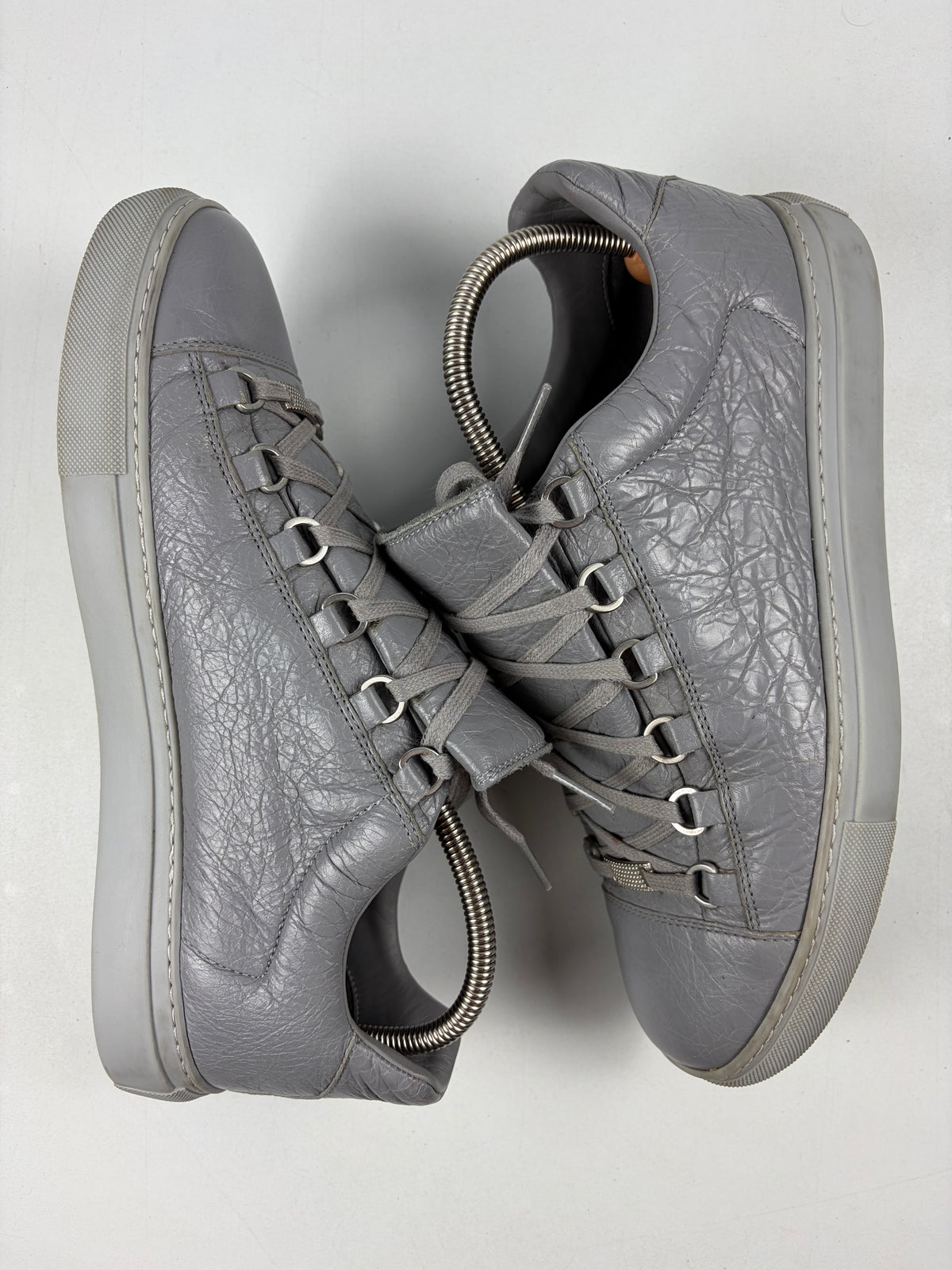 Balenciaga arena low - eu 42 / us 9 / uk 8 - grey