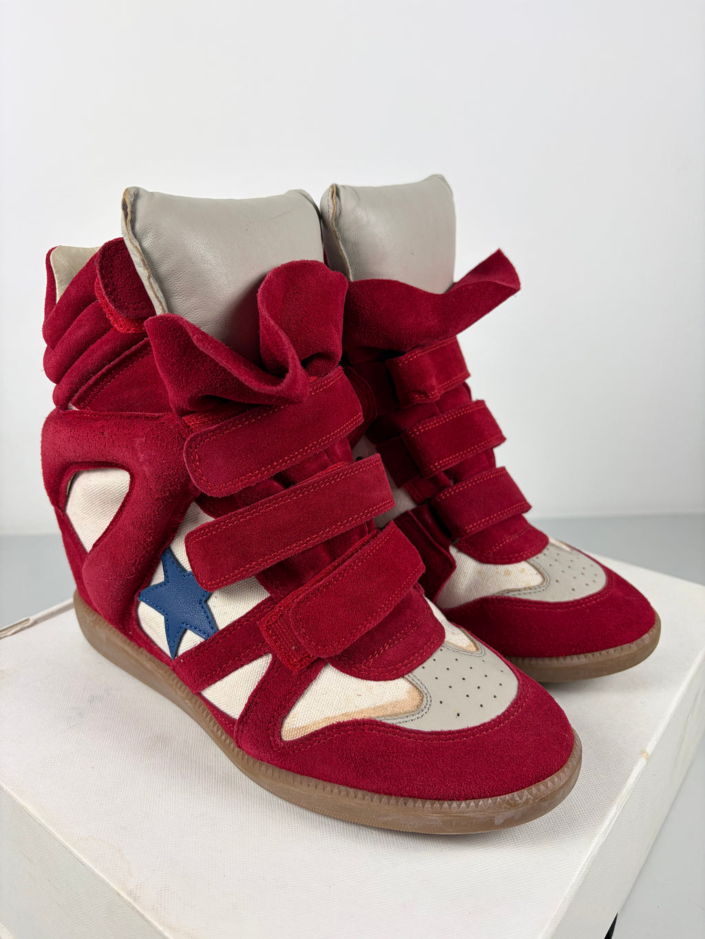 ISABEL MARANT
Bekett ‘Star’ wedge sneakers - eu 40 - brand new