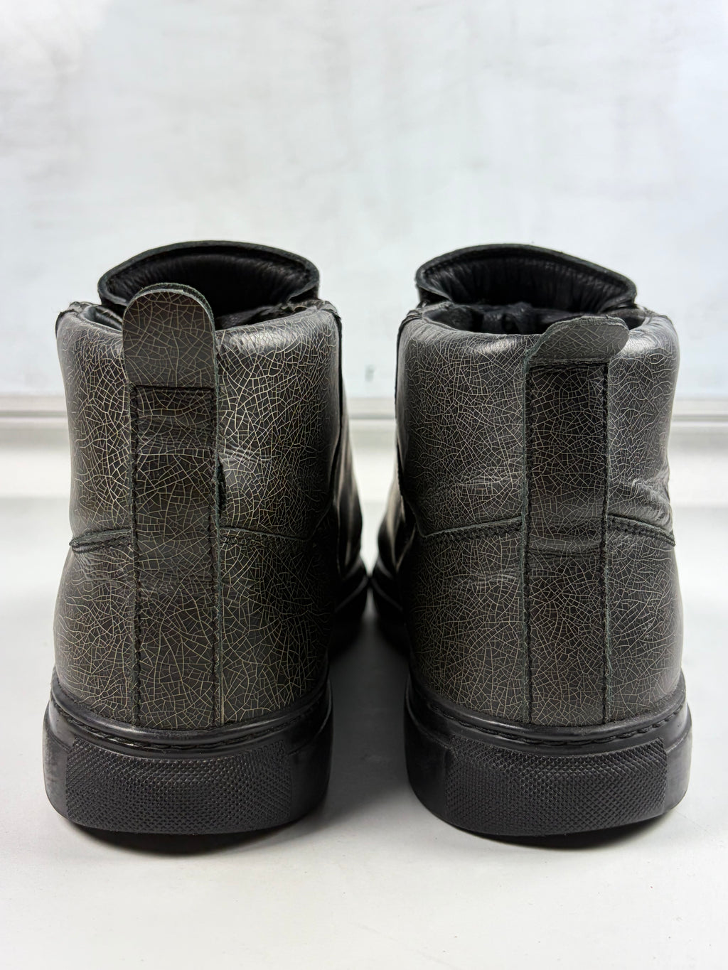 Balenciaga arena ‘Cracked leather’ high tops - eu 41 / us 8 - brown