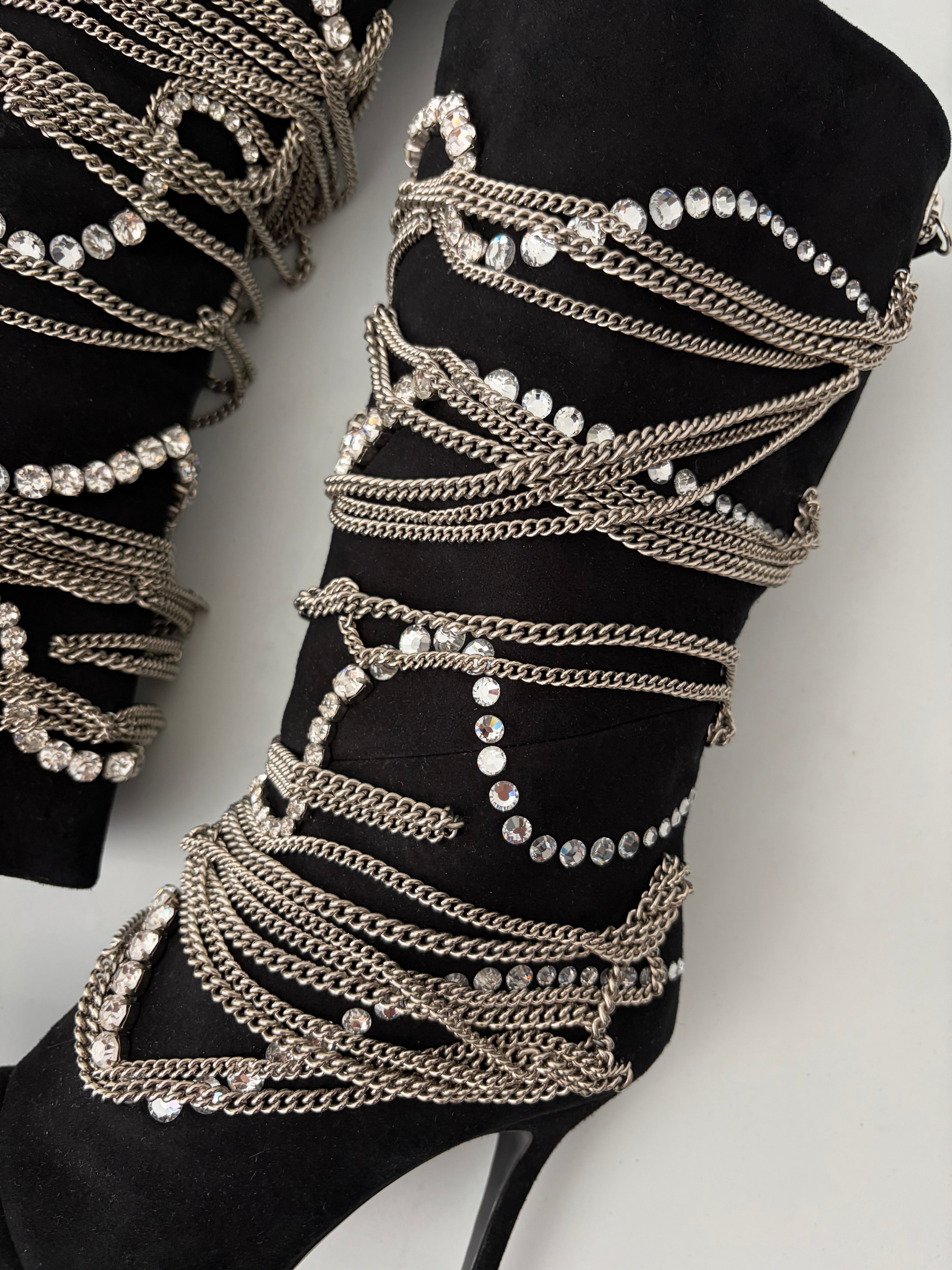Giuseppe Zanotti
Sheena Embellished Boots - eu 40