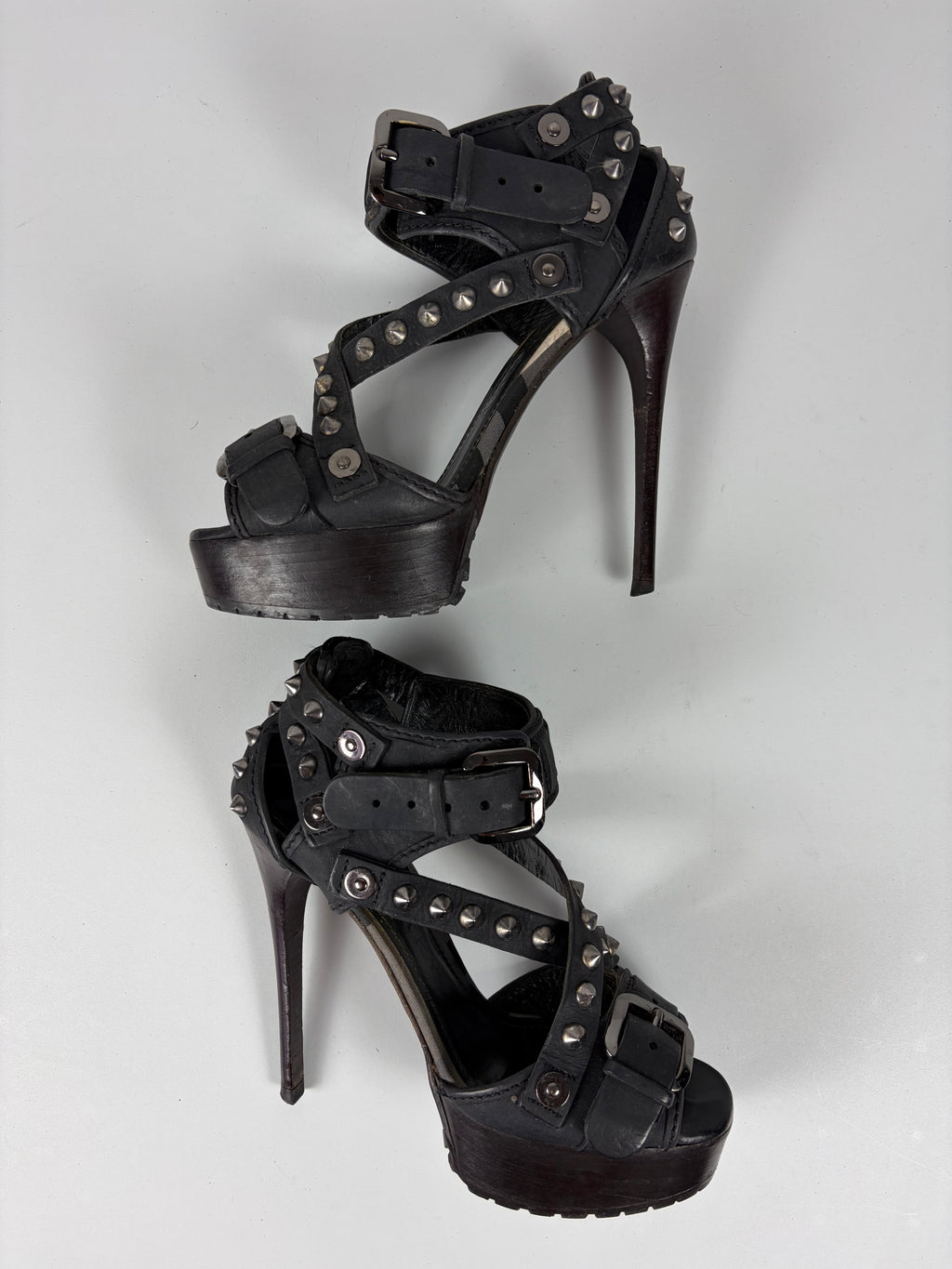 Burberry studded gladiator heels - eu 38 - black