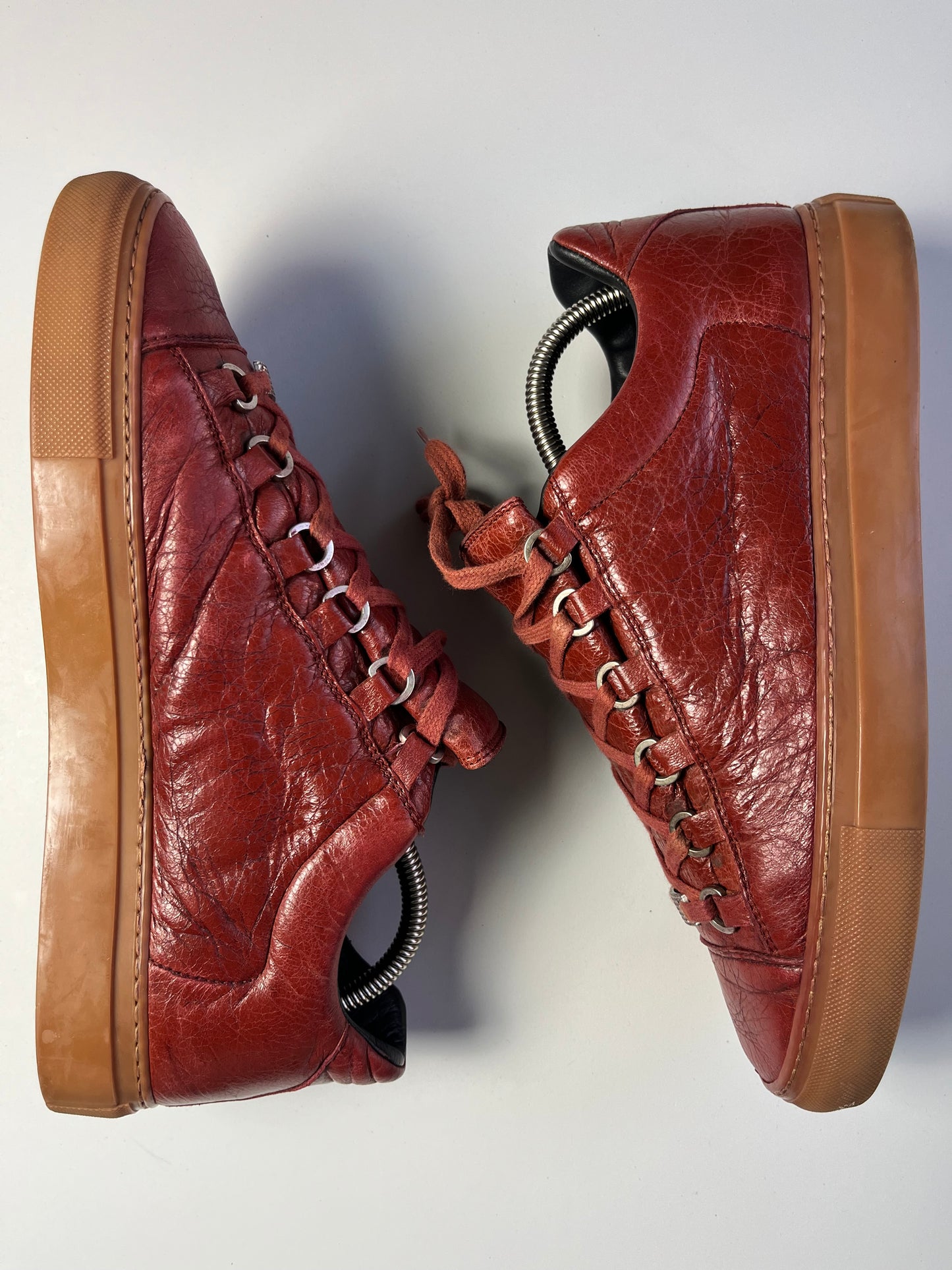 BALENCIAGA ARENA LOW (burgundy)