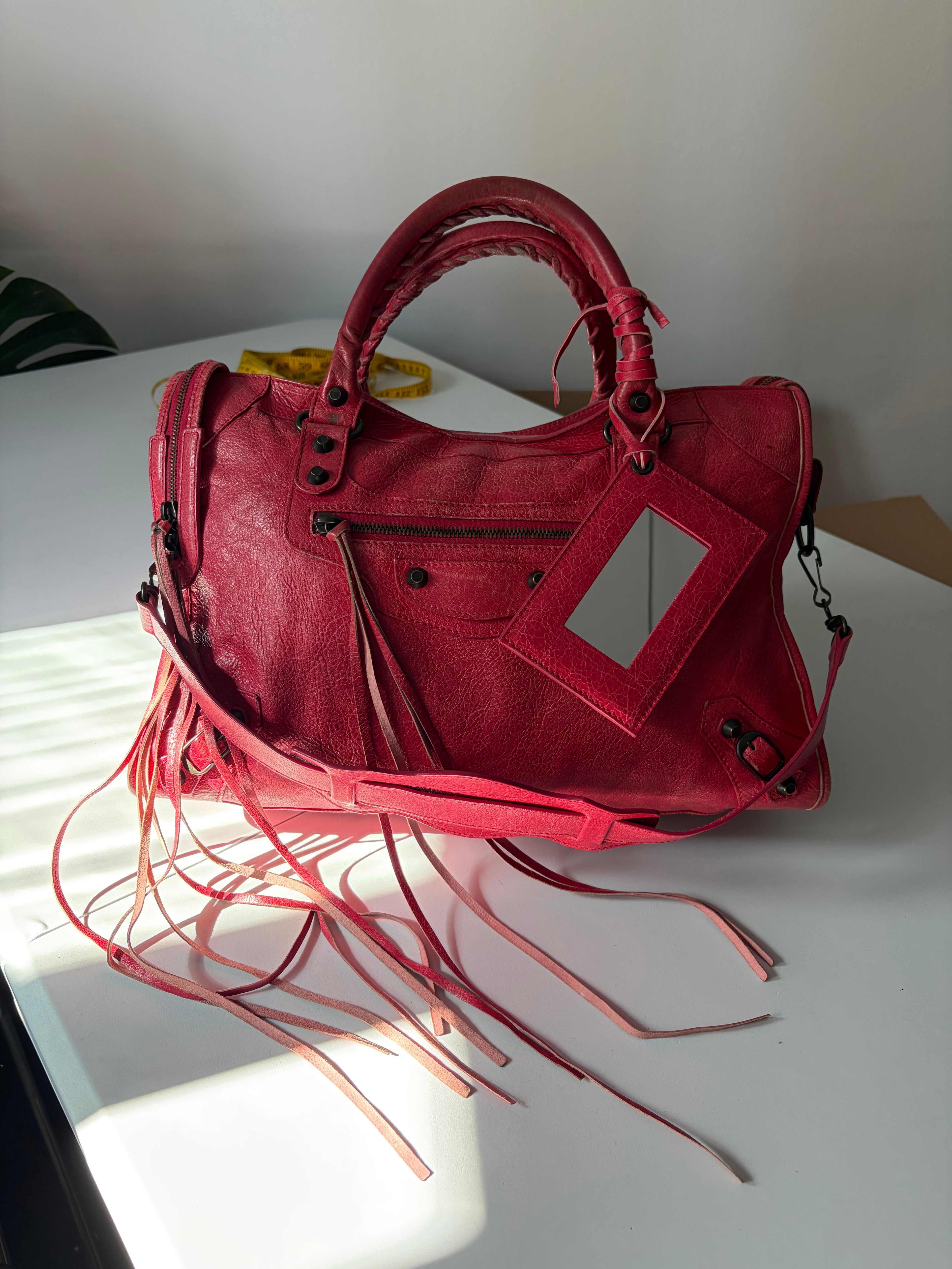 2012 BALENCIAGA
Rose Jaipur Lambskin Leather Motorcycle City Bag