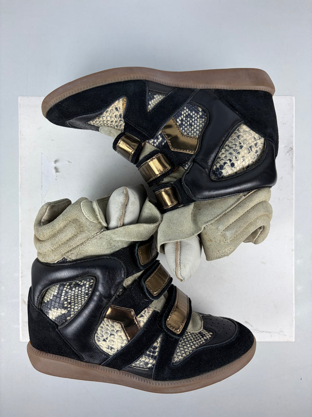 Isabel Marant Bonny python-print wedge sneakers - eu 37 / us 7 / uk 4 - black & gold
