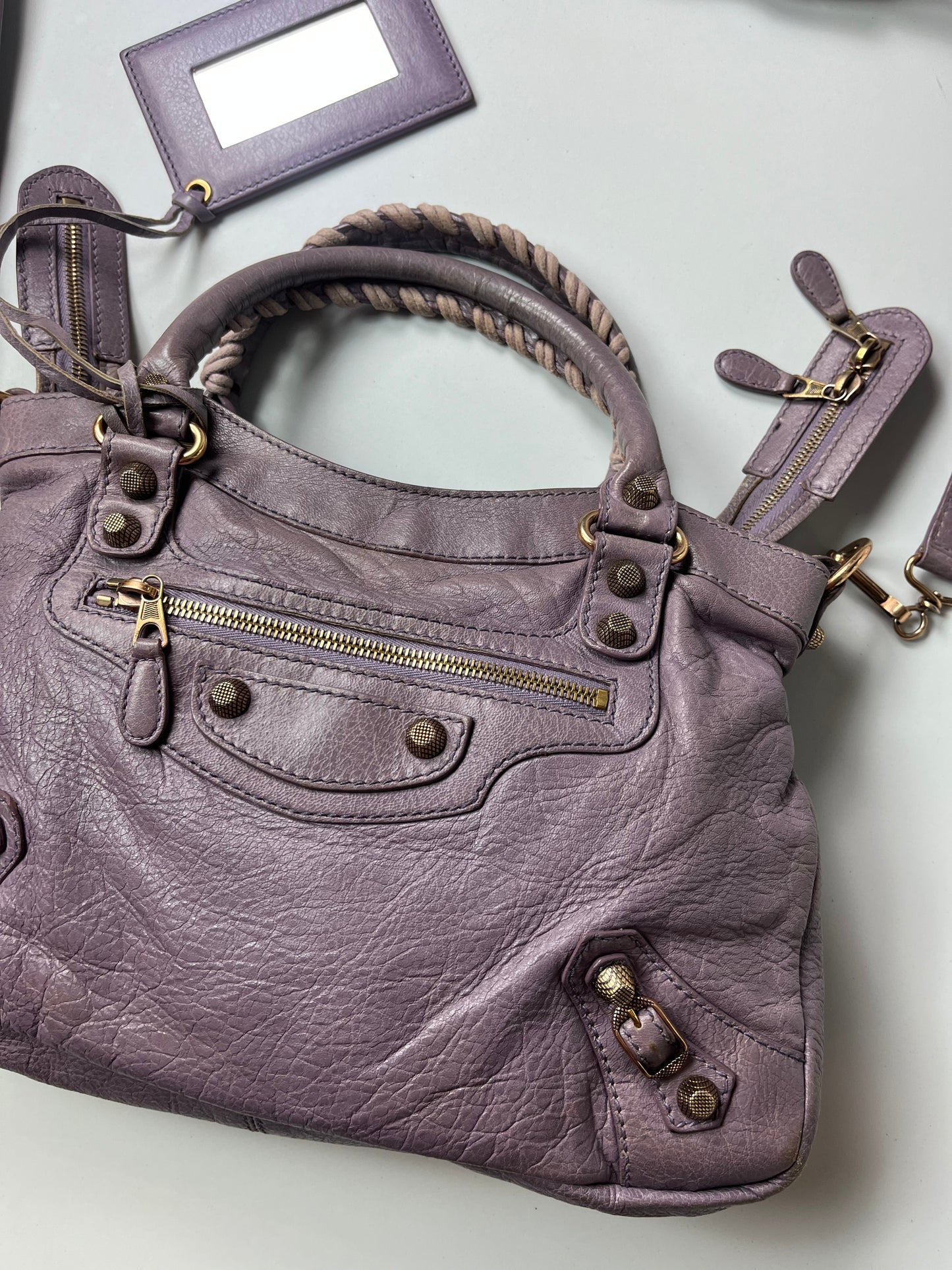 2012 BALENCIAGA
Glycine Lambskin Leather Giant 12 Rose Gold Town Bag