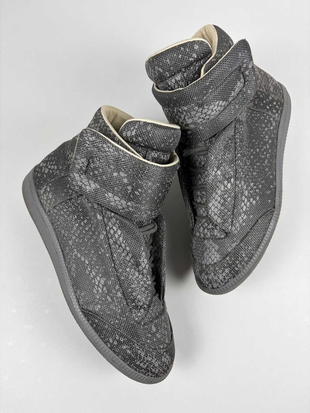 Maison Margiela Future ‘Reflective Python’ high tops - eu 42 / us 9