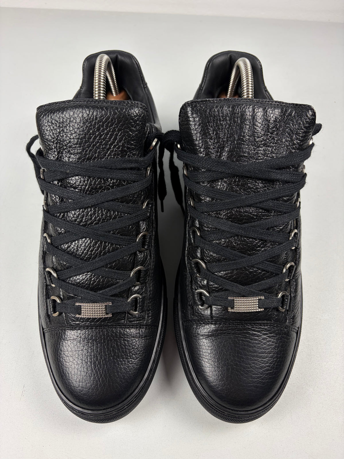 Balenciaga arena low - eu 42 / us 9 / uk 8 - black