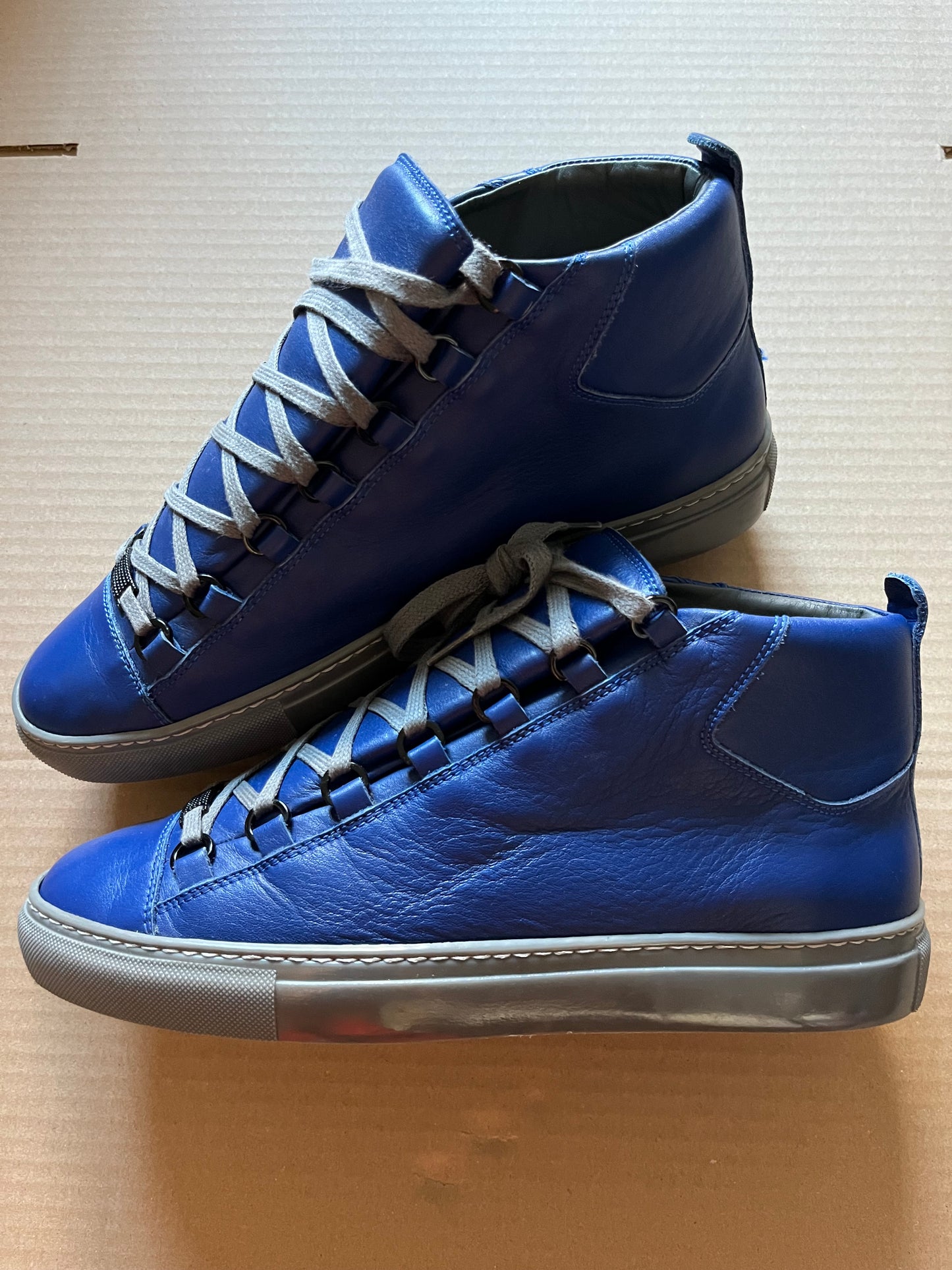 BALENCIAGA ARENA (42)