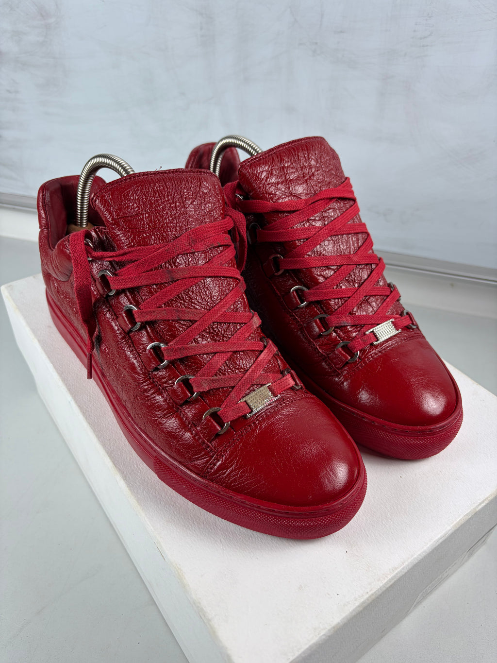 Balenciaga arena low - eu 42 / us 9 / uk 8 - red