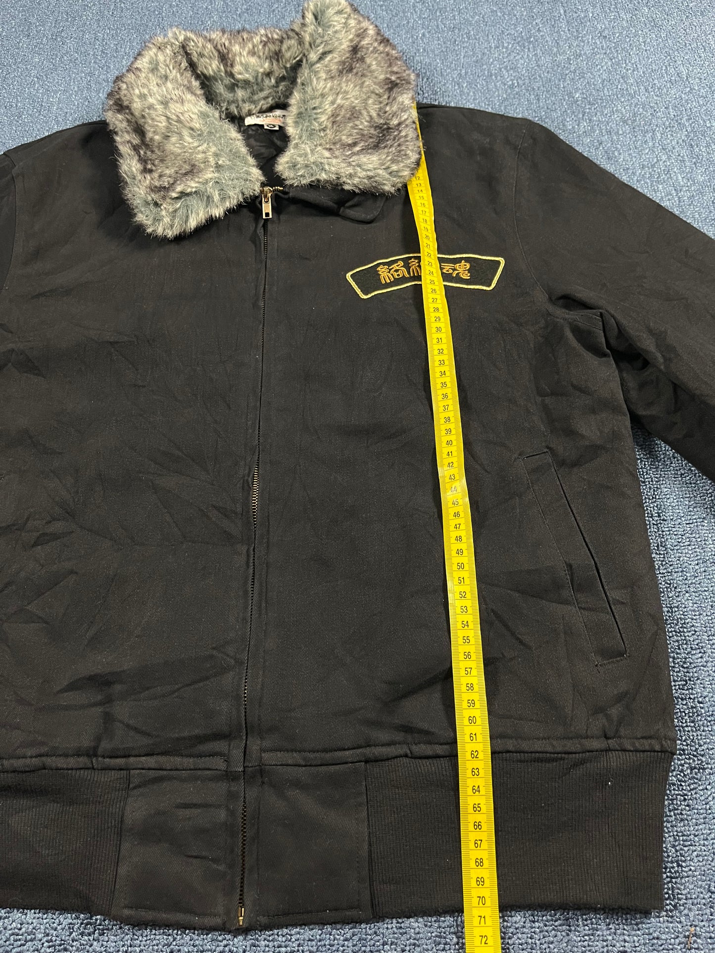 KARAKURI EMBROIDERED BOMBER JACKET (L/XL)