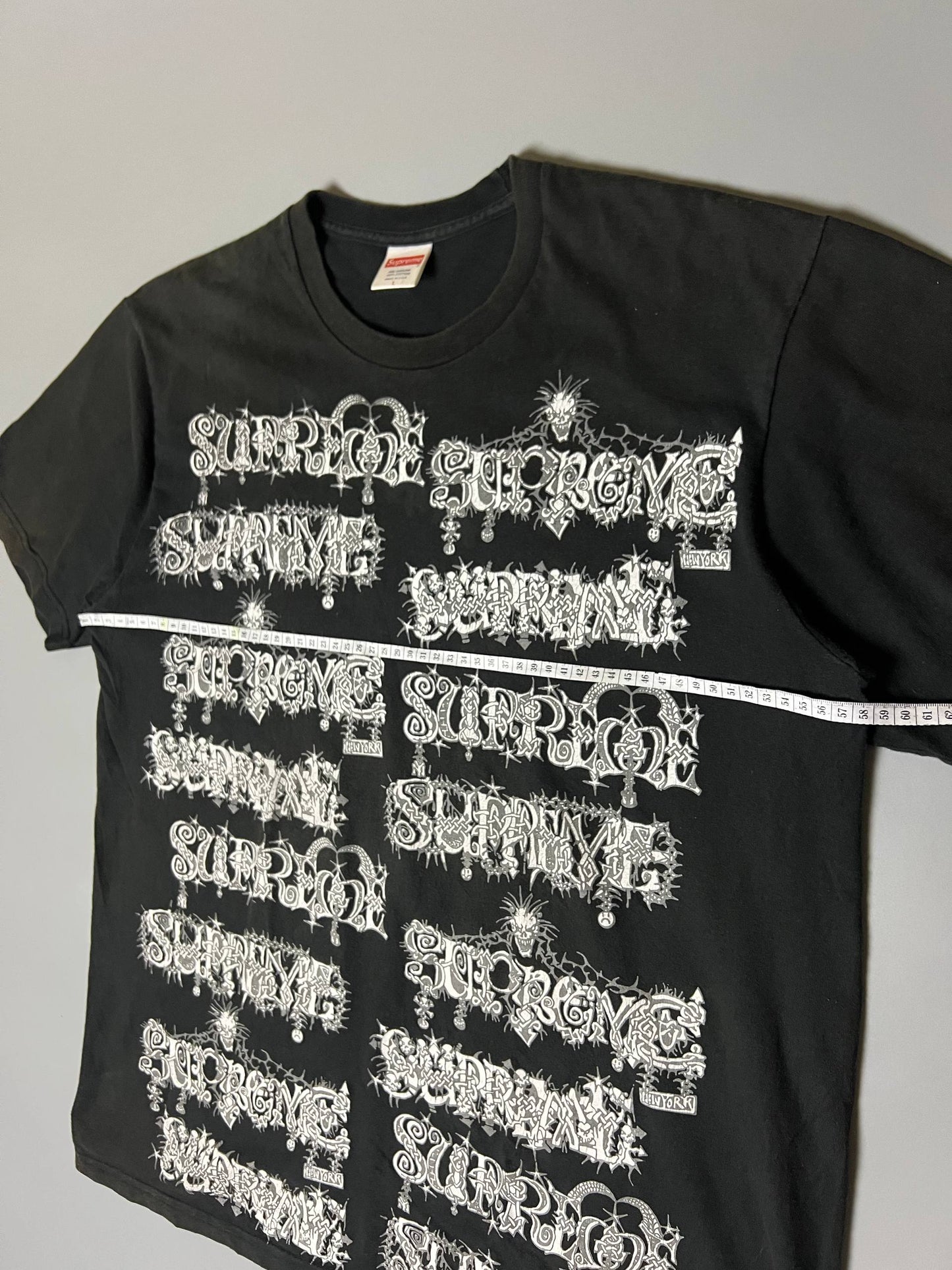 SUPREME T-shirt (L)
