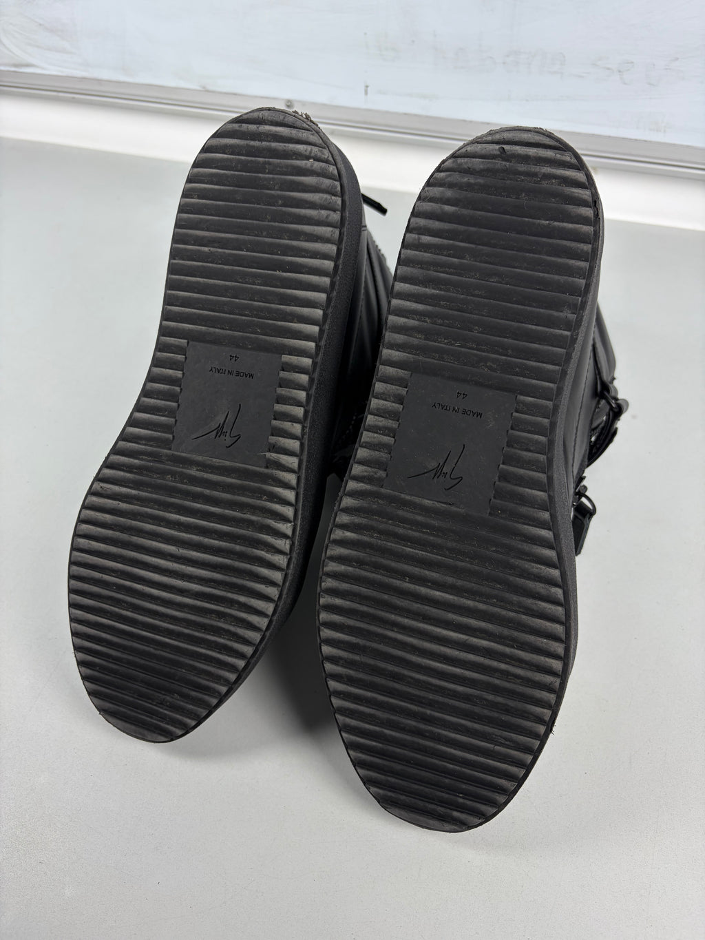 Giuseppe Zanotti 'Coby' double strap high tops - eu 44 / us 11 / uk 10 - triple black