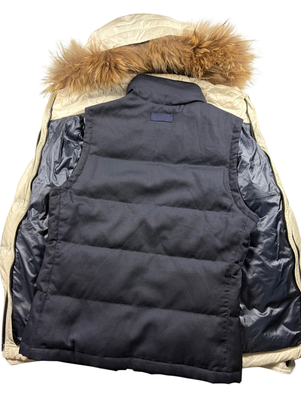 00’s BURBERRY Black Label 2 in 1 real fur down jacket (S/M) - white