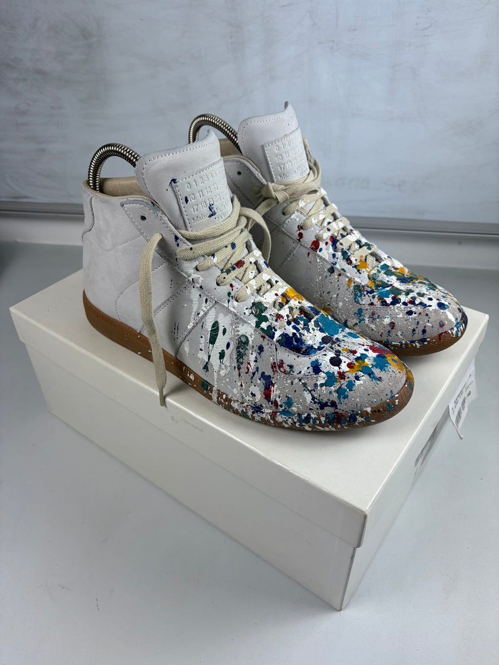 Maison Margiela ‘Paint-splatter’ high tops - eu 40 / us 7 - white
