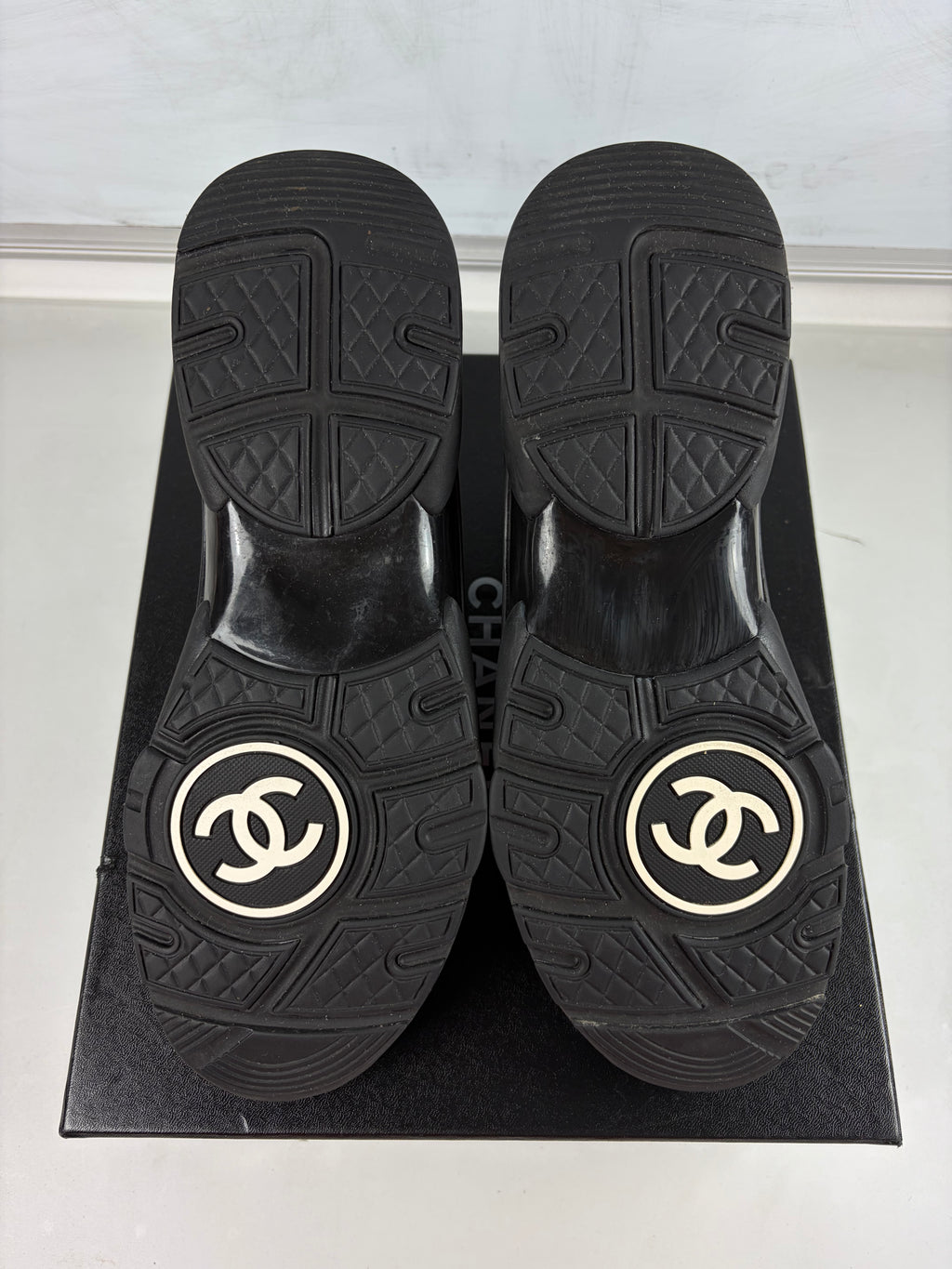 2019 CHANEL gold foil leather & suede sneakers - eu 43 / us 10