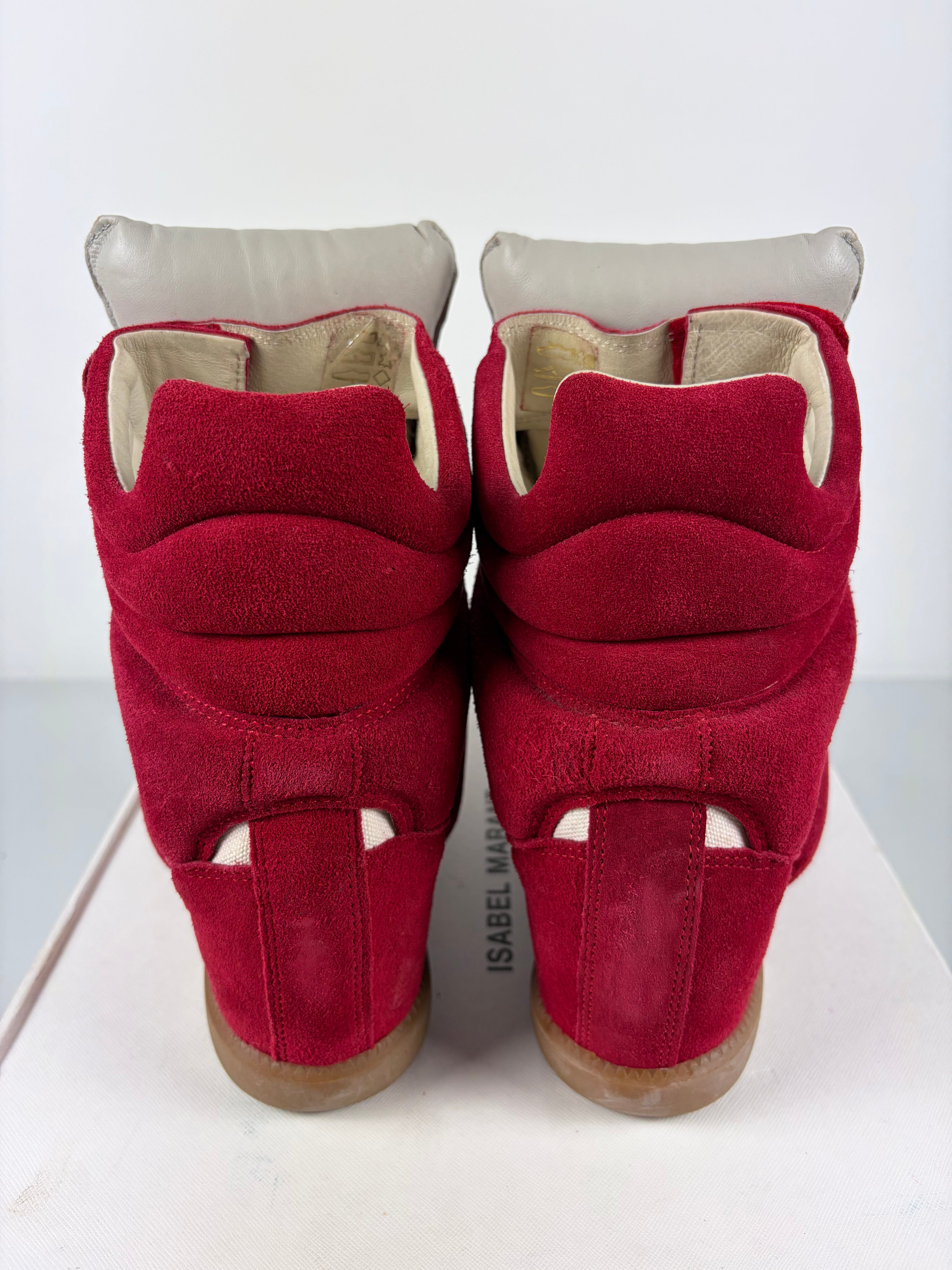 ISABEL MARANT
Bekett ‘Star’ wedge sneakers - eu 40 - brand new
