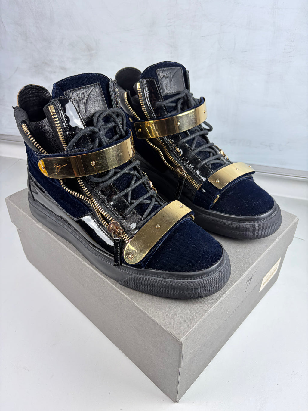 Giuseppe Zanotti velvet & patent leather high tops - eu 44 / us 11 - navy blue