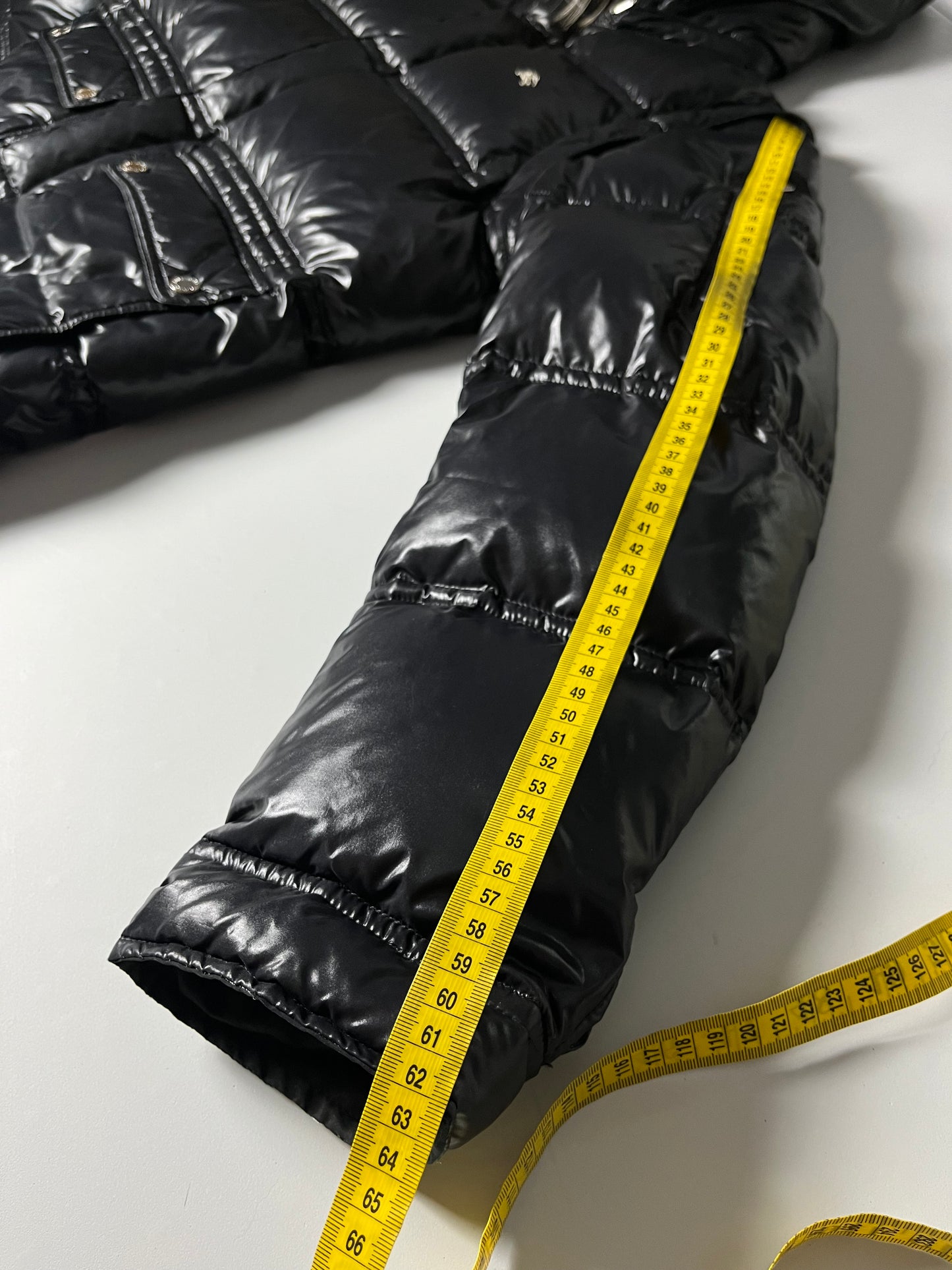 00’s BURBERRY made in Japan real fur down jacket (S/M) - black