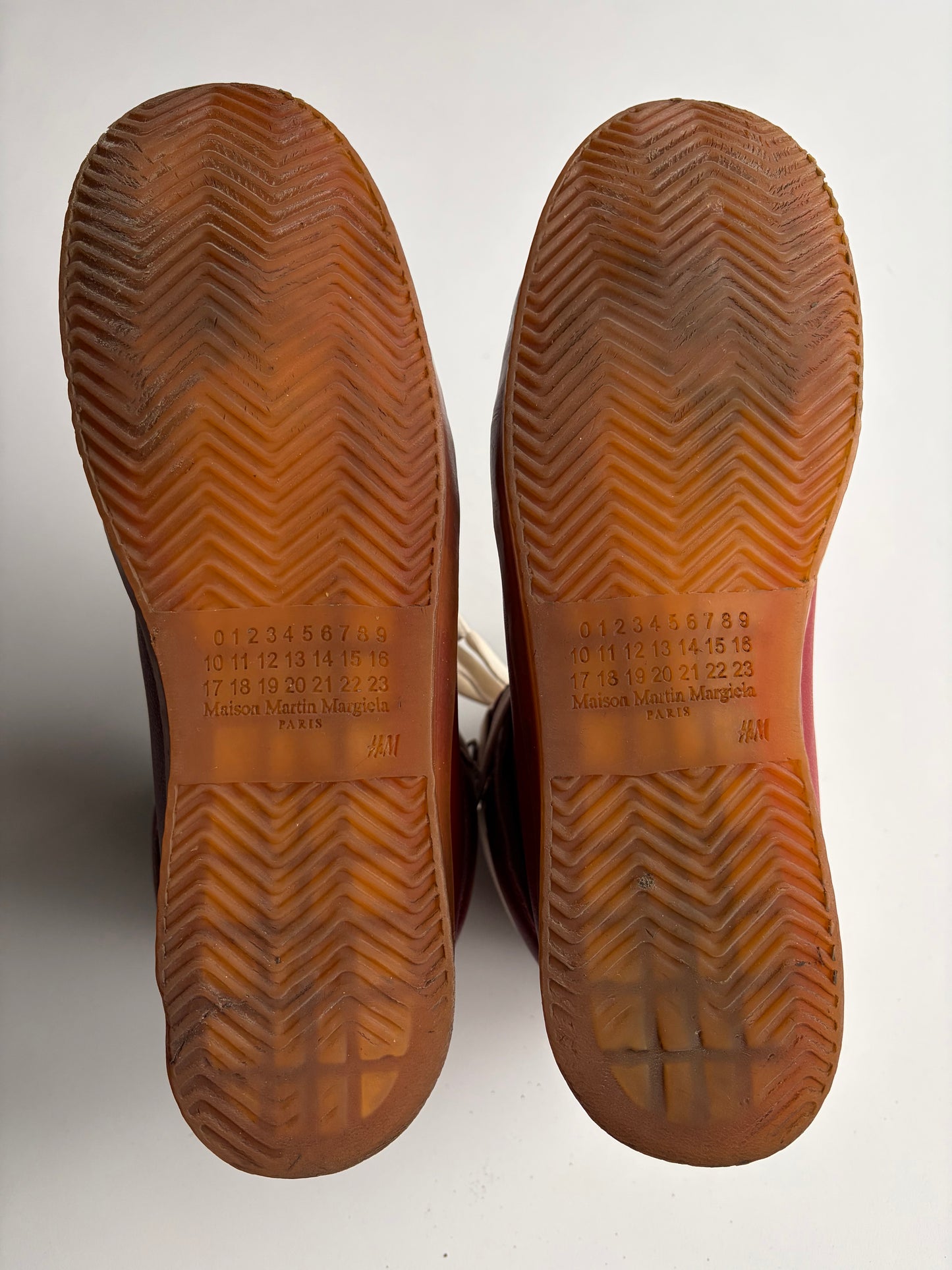 2012 Maison Margiela X H&M high tops - eu 42 - red