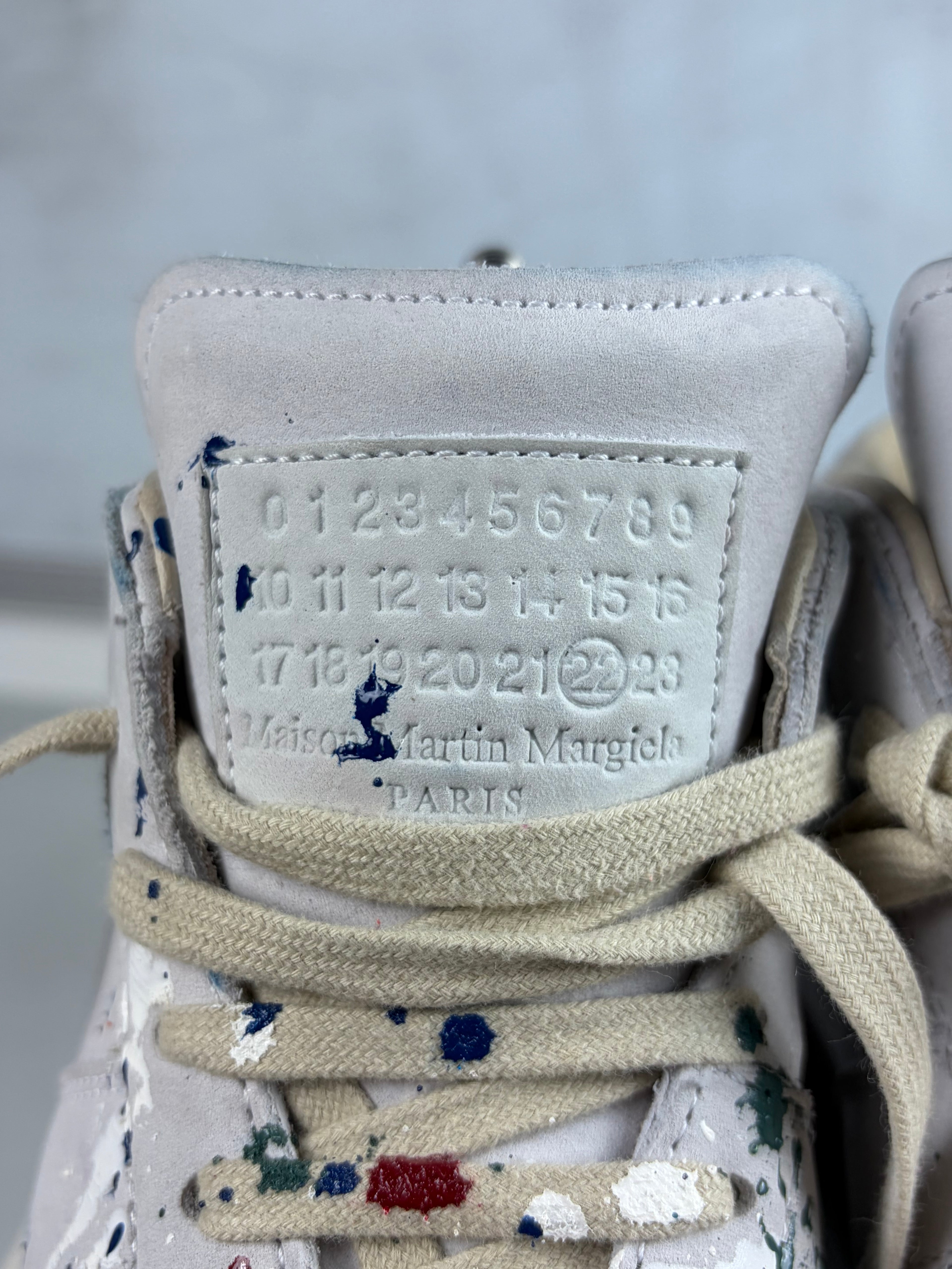 Maison Margiela ‘Paint-splatter’ high tops - eu 40 / us 7 - white