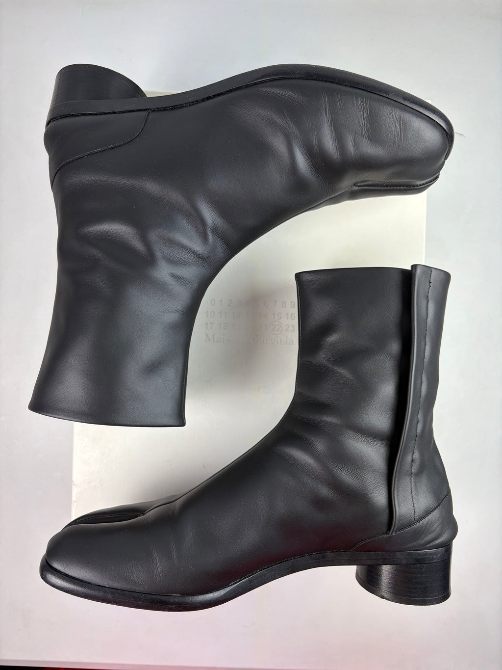 Maison Margiela Tabi leather boots - eu 43 / us 10 - black