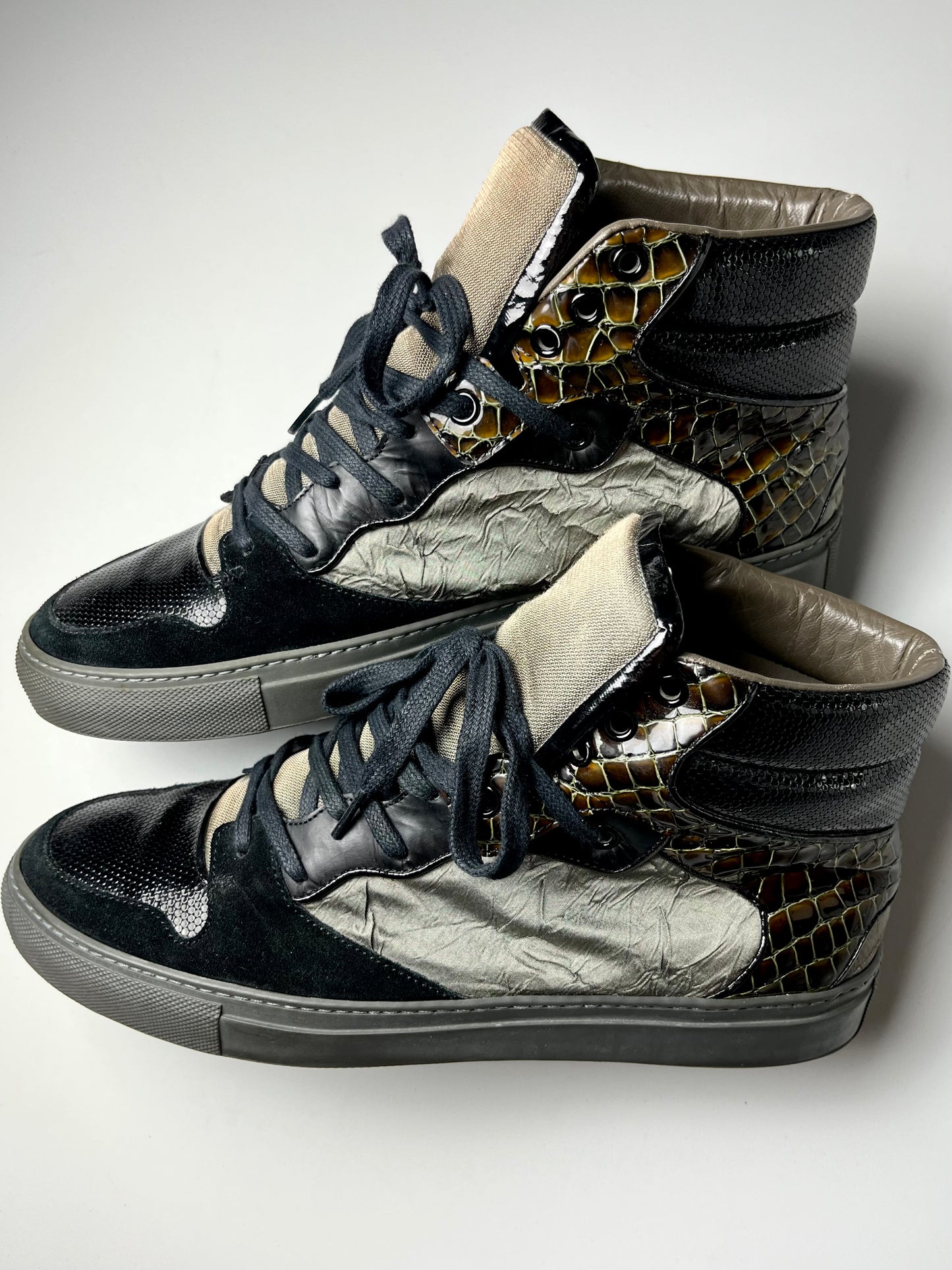 2010 Balenciaga Python skin high top sneakers - EU 41 - black/green