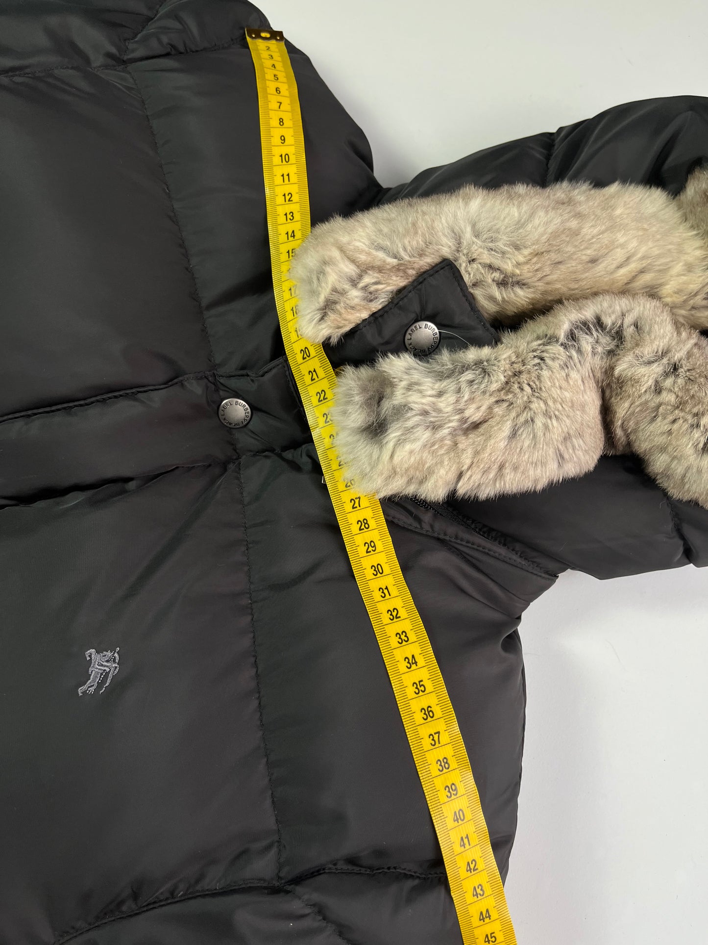 00’s BURBERRY made in Japan real fur down jacket (S/M) - black