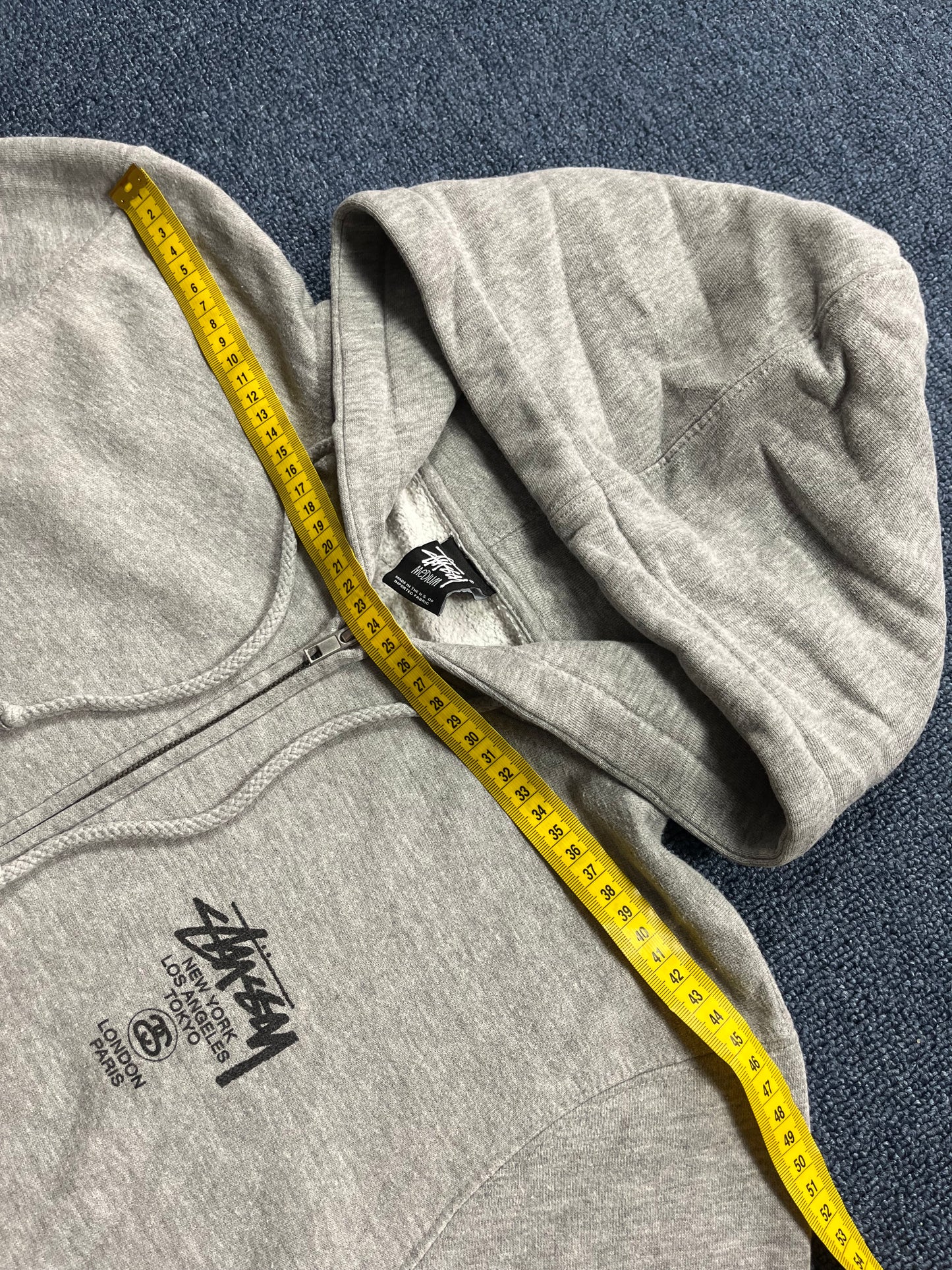 STUSSY ZIP UP HOODIE (M)