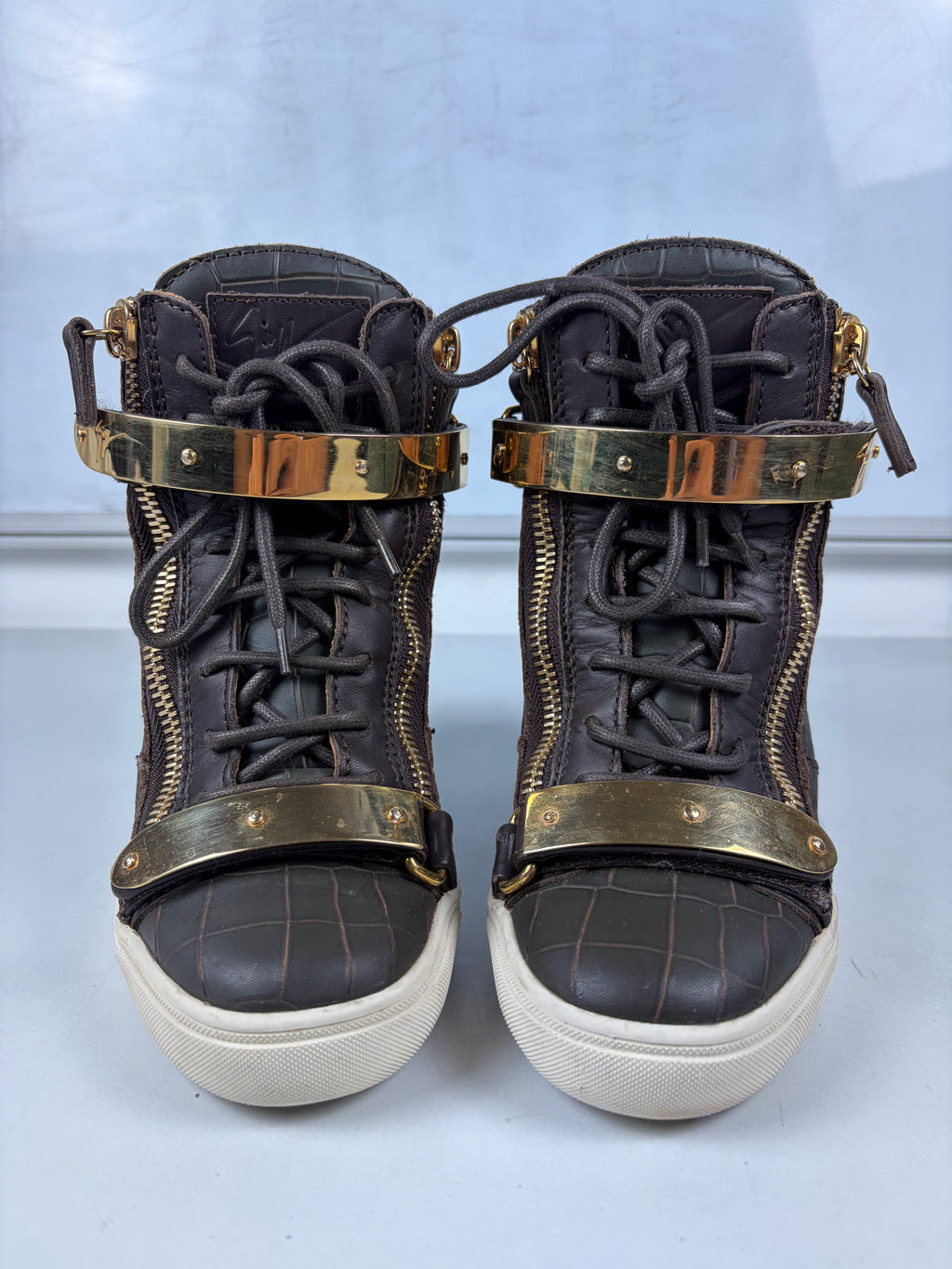 Giuseppe Zanotti dark green croc-embossed leather wedges - eu 37.5 / us 7.5 / uk 4.5