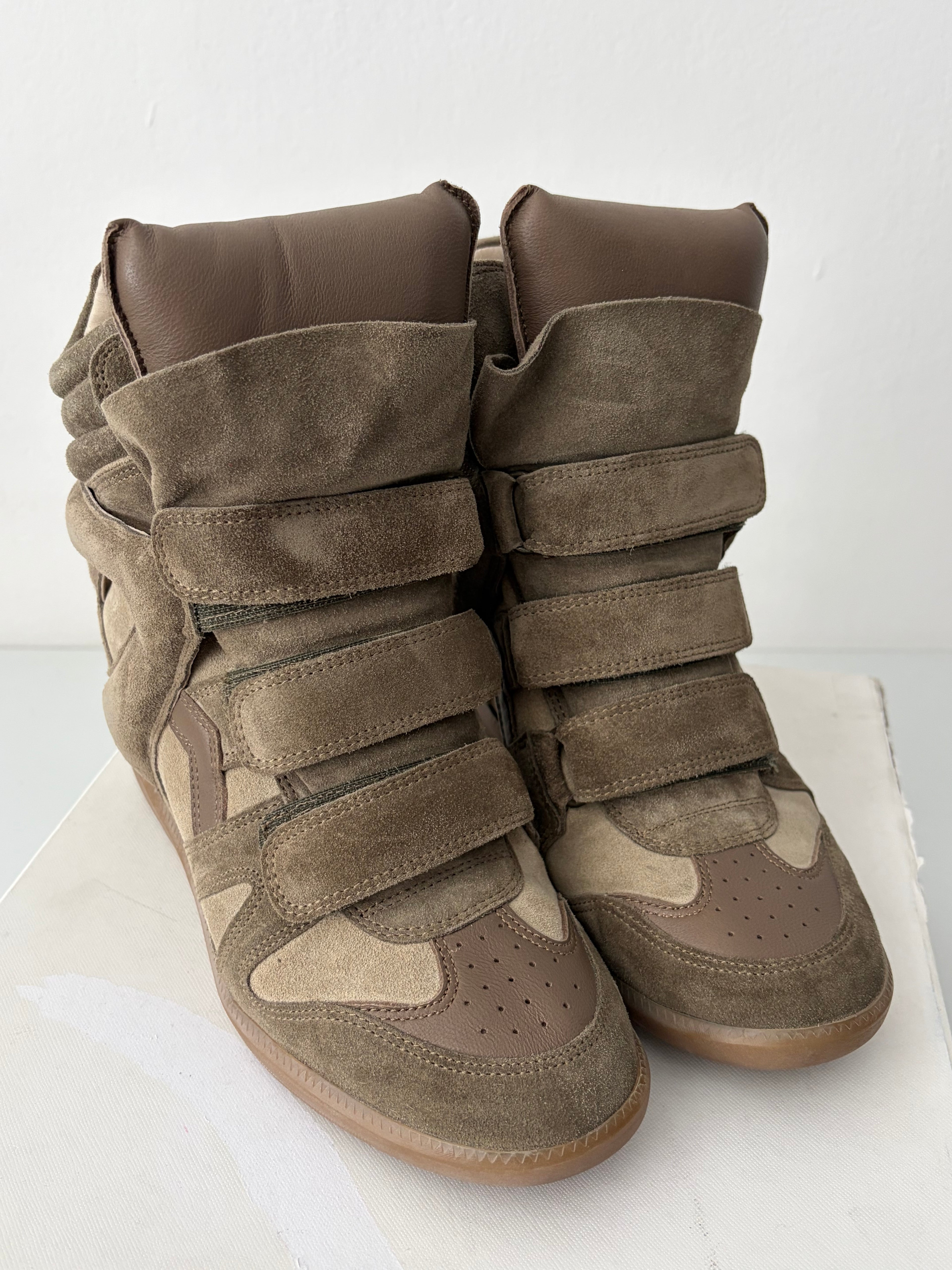 ISABEL MARANT
Bekett wedge sneakers - eu 40 - brand new