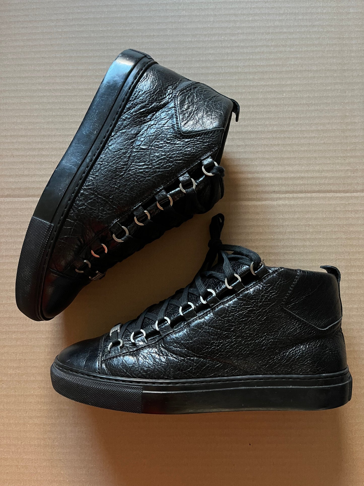 BALENCIAGA ARENA (40)