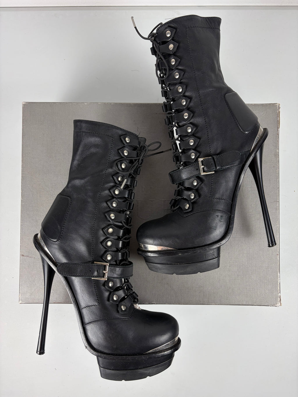 2011 runway collection Alexander McQueen stiletto ankle boots - eu 38 1/5 - black