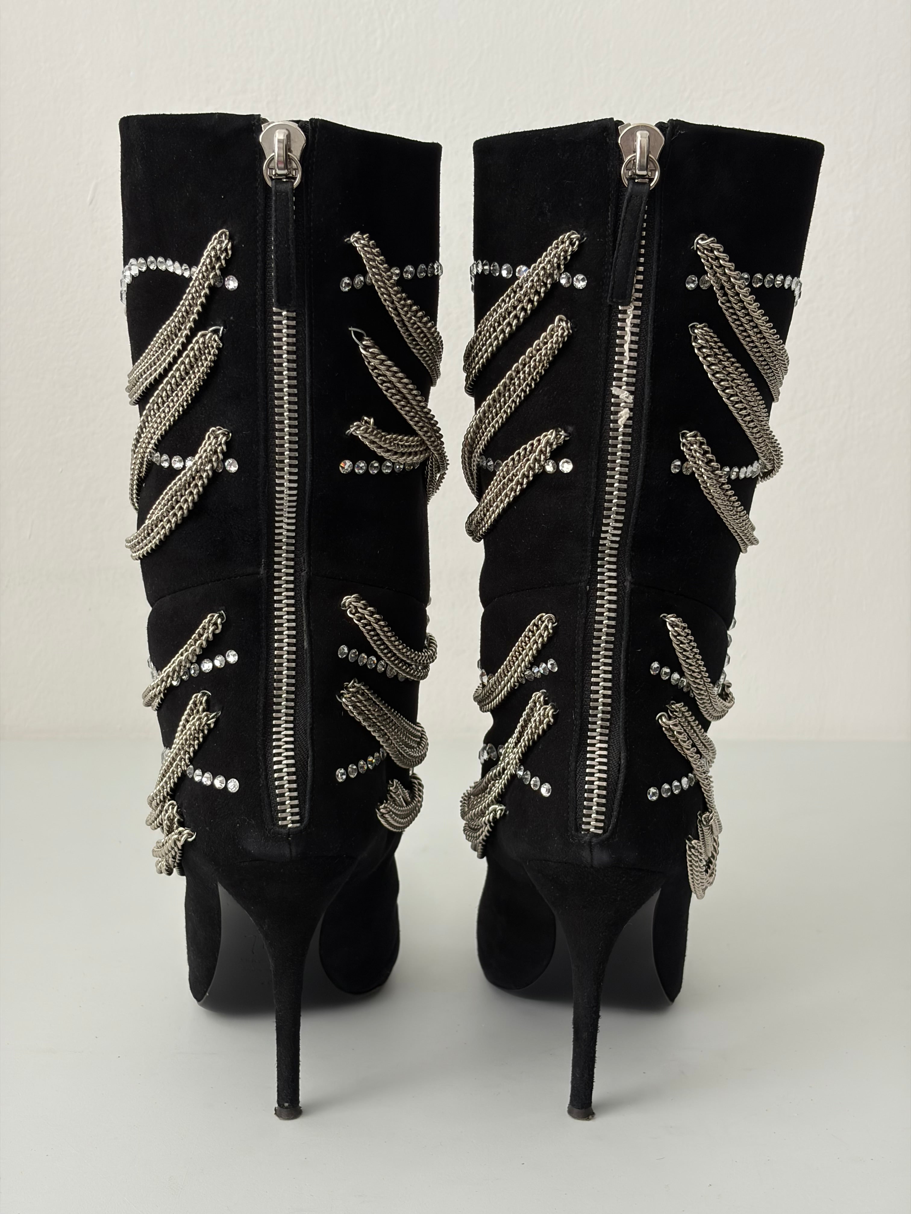 Giuseppe Zanotti
Sheena Embellished Boots - eu 40