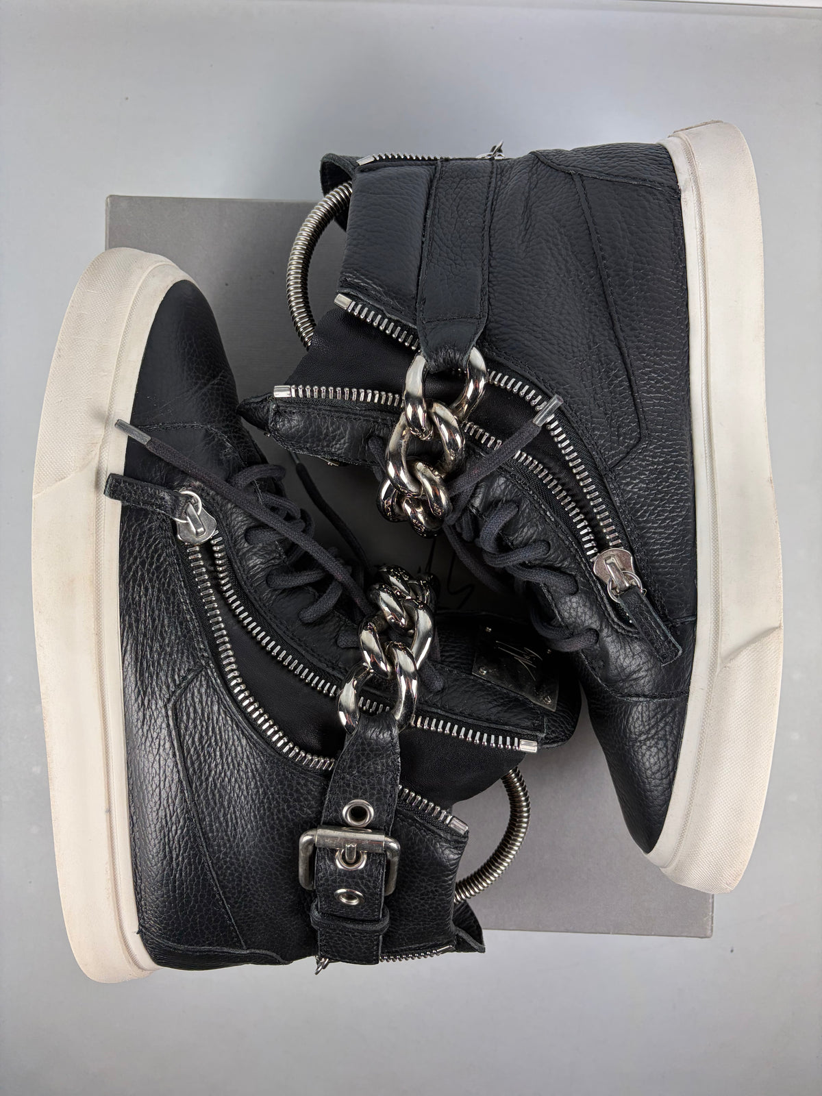 Giuseppe Zanotti 'London' chain high tops - eu 44 / us 11 / uk 10 - black