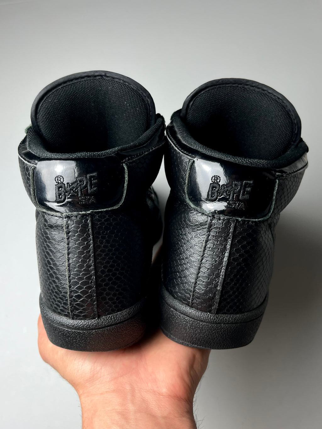 2012 BAPE high top snake skin sneakers - EU 42.5 / 43 - black
