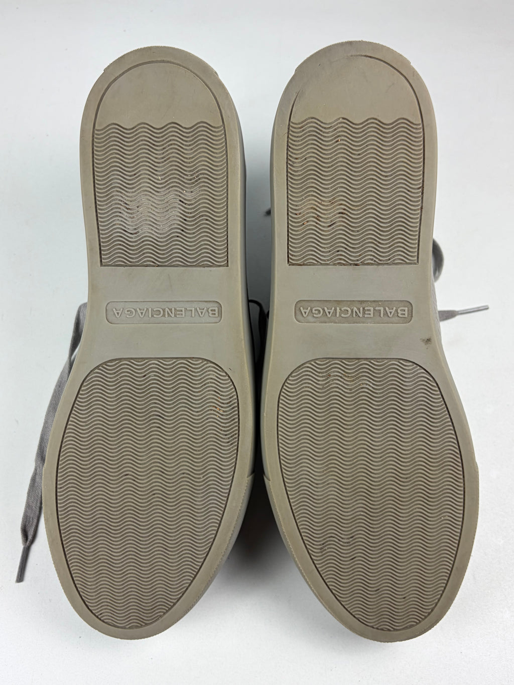 Balenciaga arena low - eu 42 / us 9 / uk 8 - grey