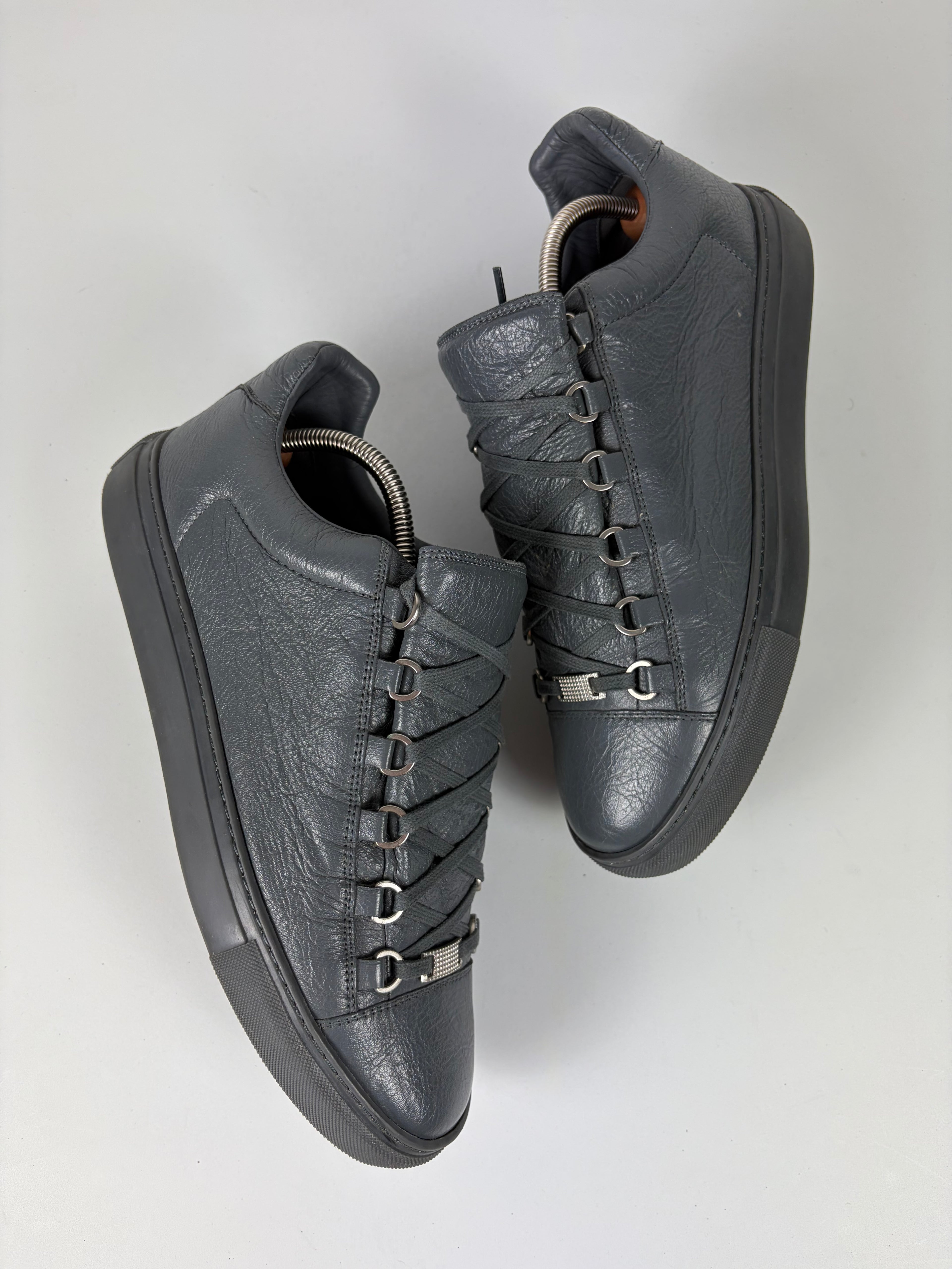 Balenciaga arena low - eu 42 - dark grey