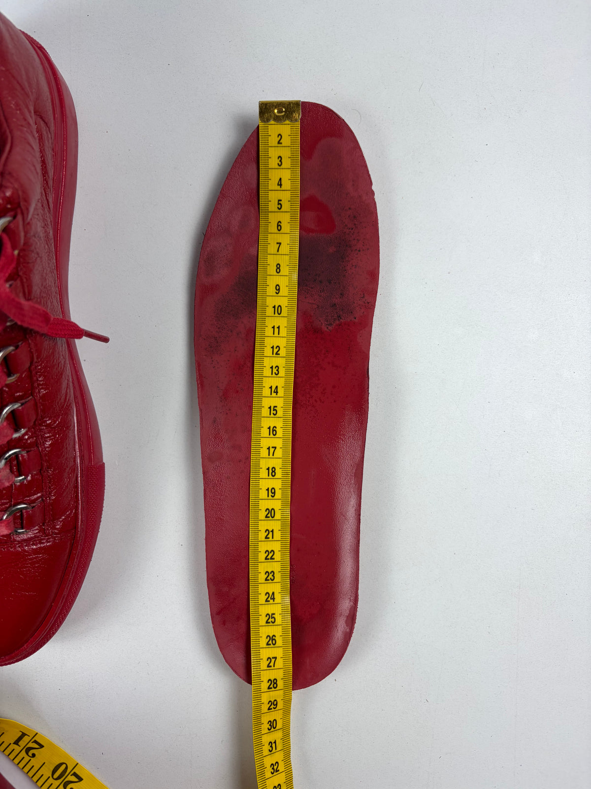 Balenciaga arena low - eu 42 / us 9 / uk 8 - red