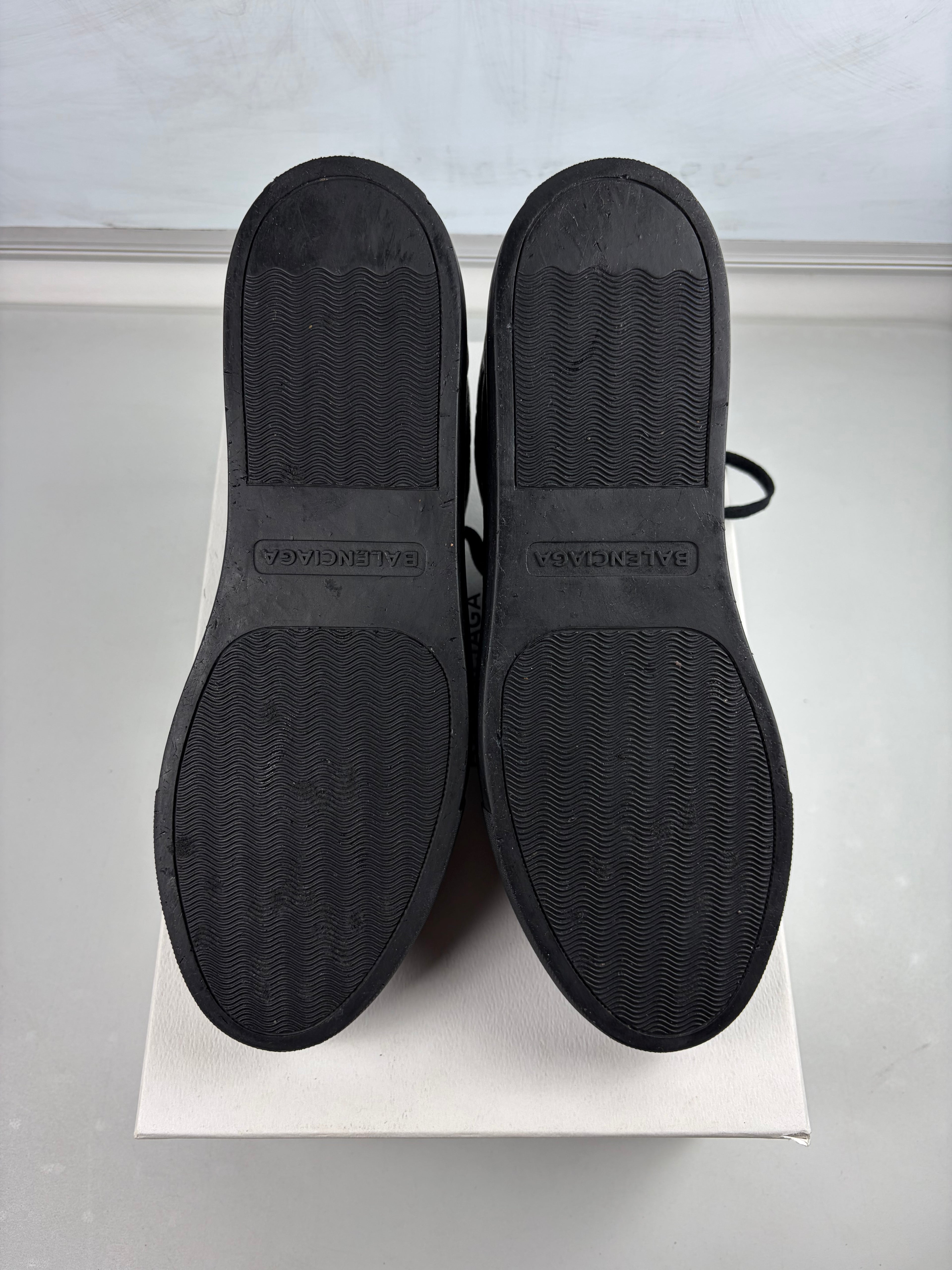 Balenciaga arena low - eu 43 / us 10 - black