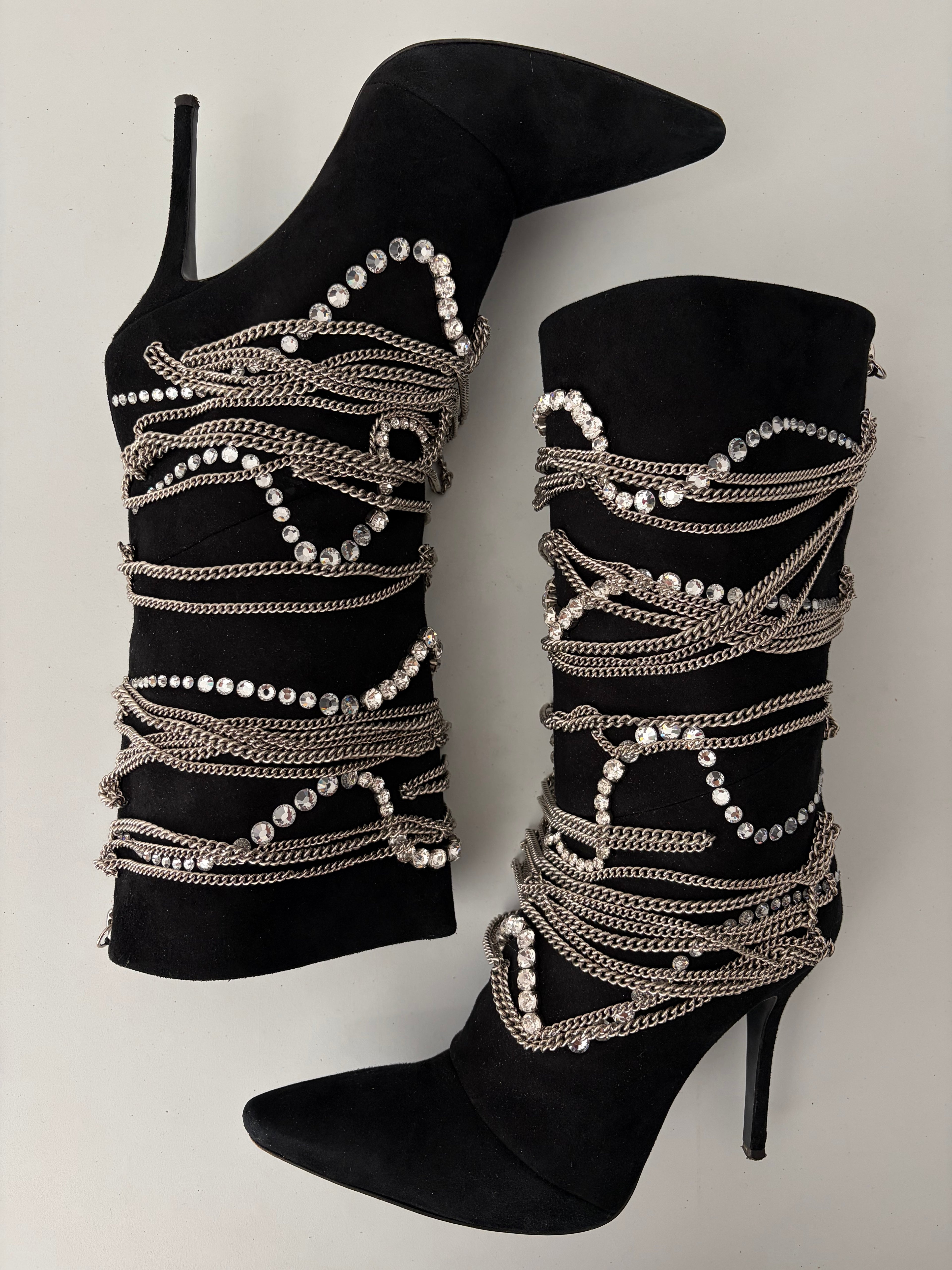 Giuseppe Zanotti
Sheena Embellished Boots - eu 40