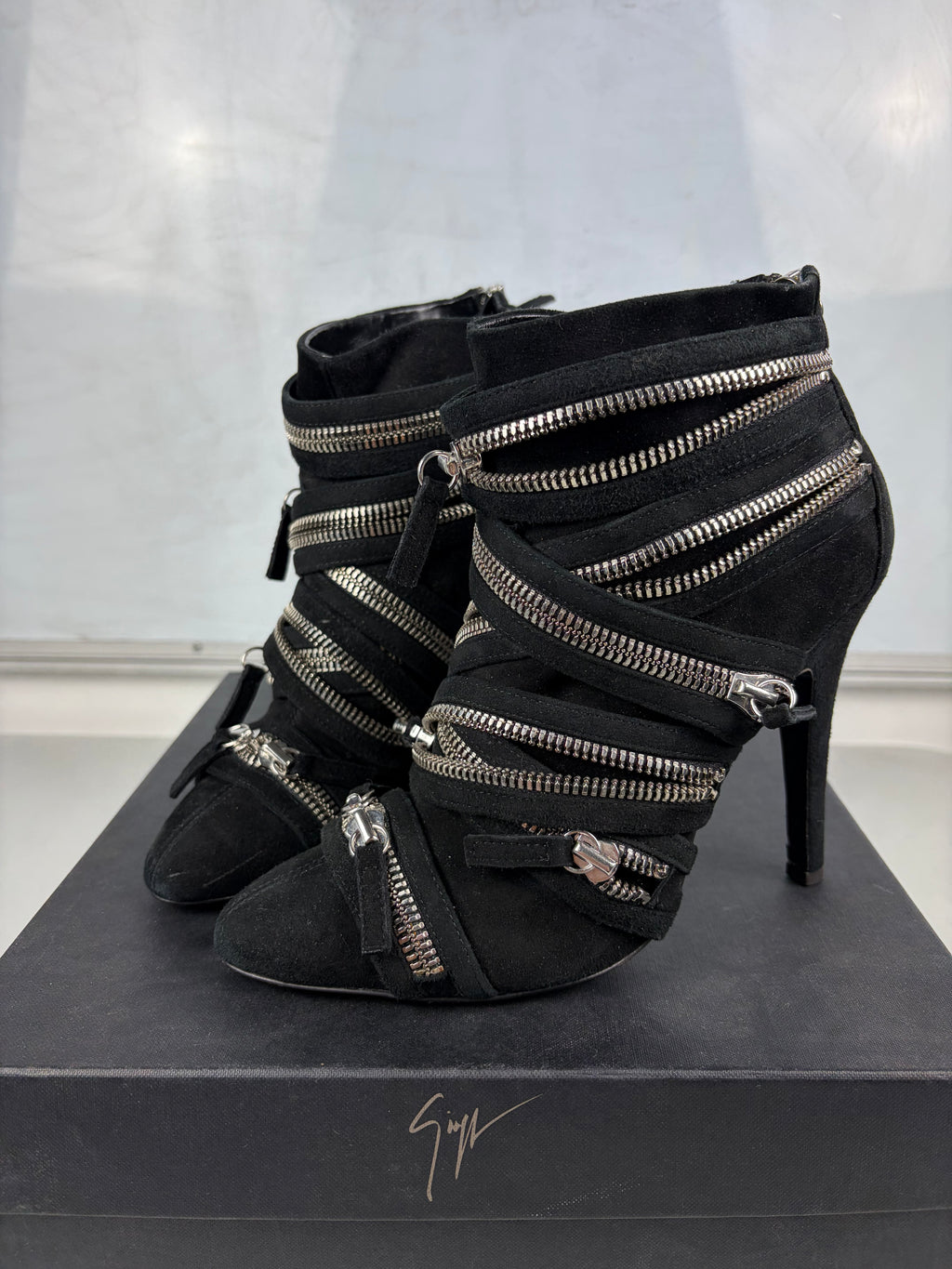 2009 Giuseppe Zanotti x BALMAIN multi zipper suede ankle boots - eu 38 / us 8 / uk 5 - black