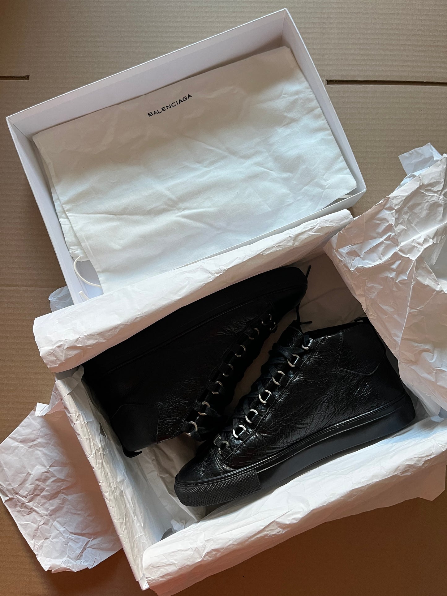 BALENCIAGA ARENA (40)